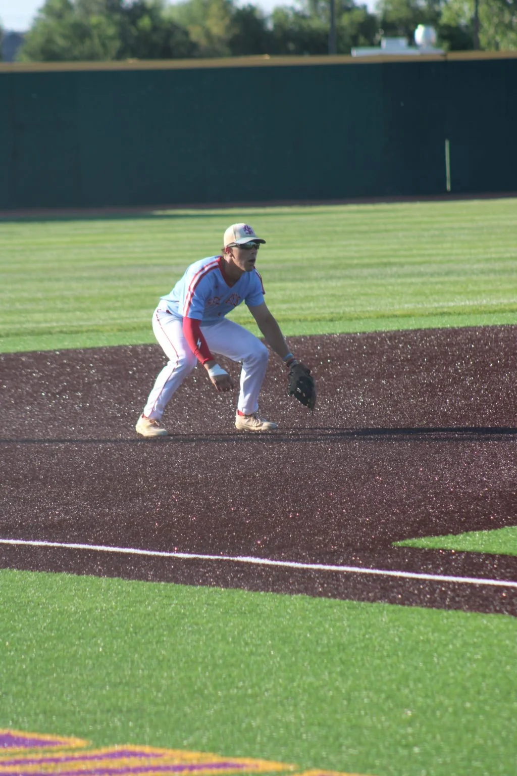 Bee Jays Solve Dodge City