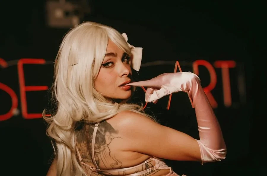 Experience the Hottest Burlesque Shows Tonight at Madam Lola's