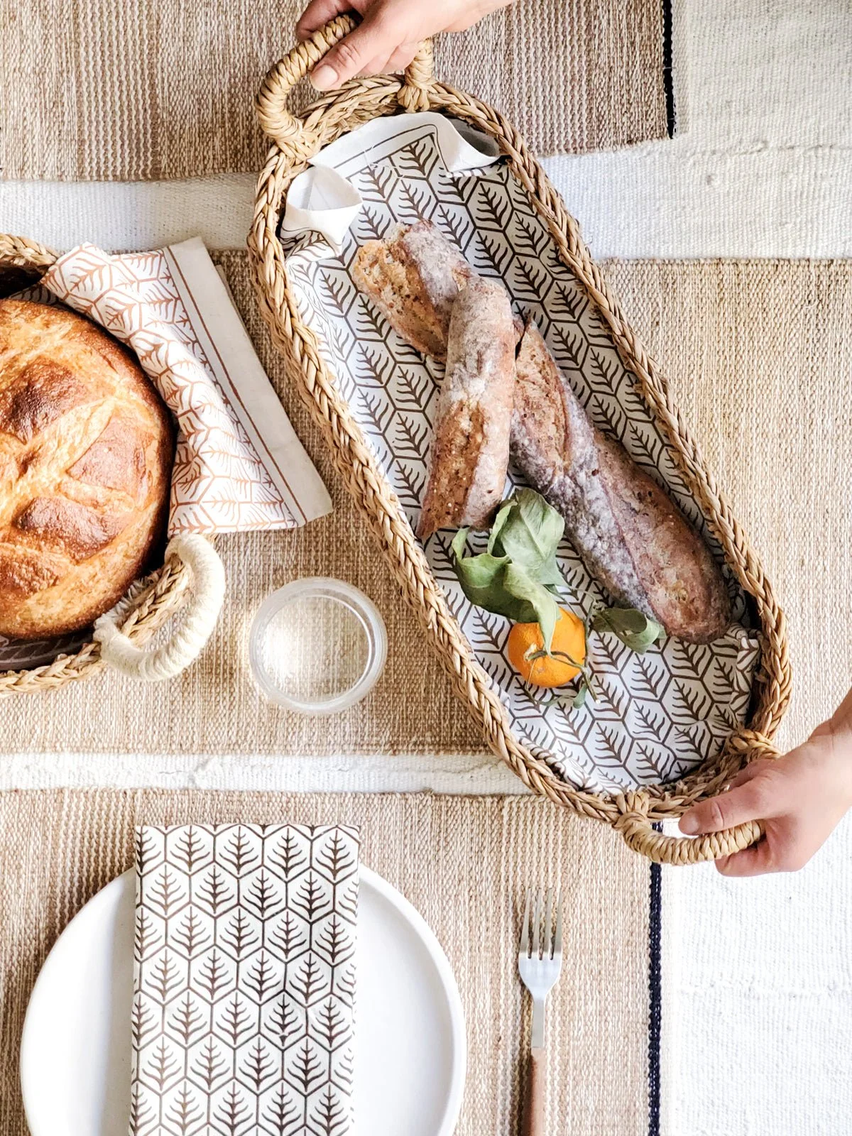 STY04_SAVARBREADBASKETWITHNATURALHANDLE-SETOF2.jpg