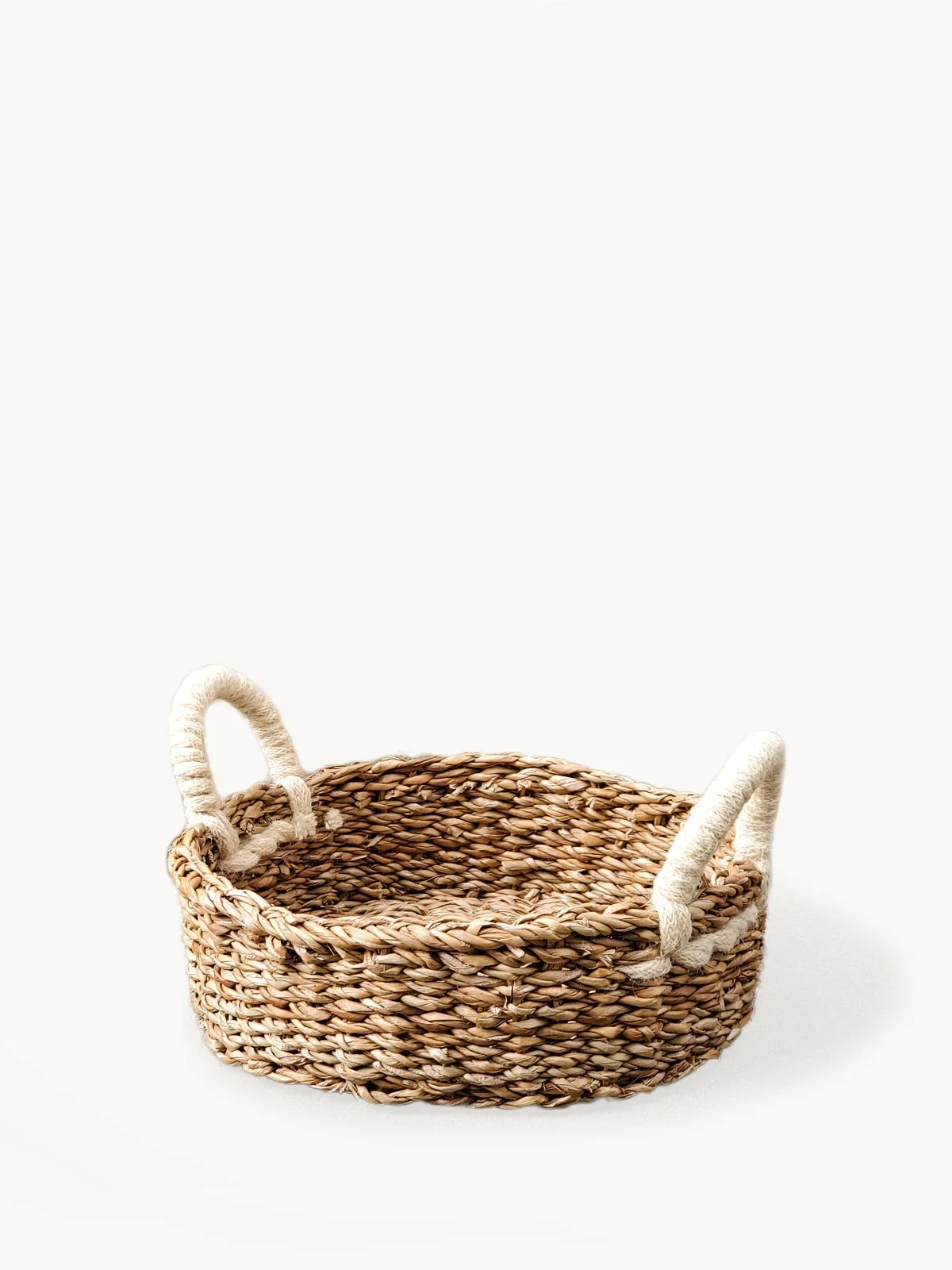 00_SAVARBREADBASKETINROUND.jpg