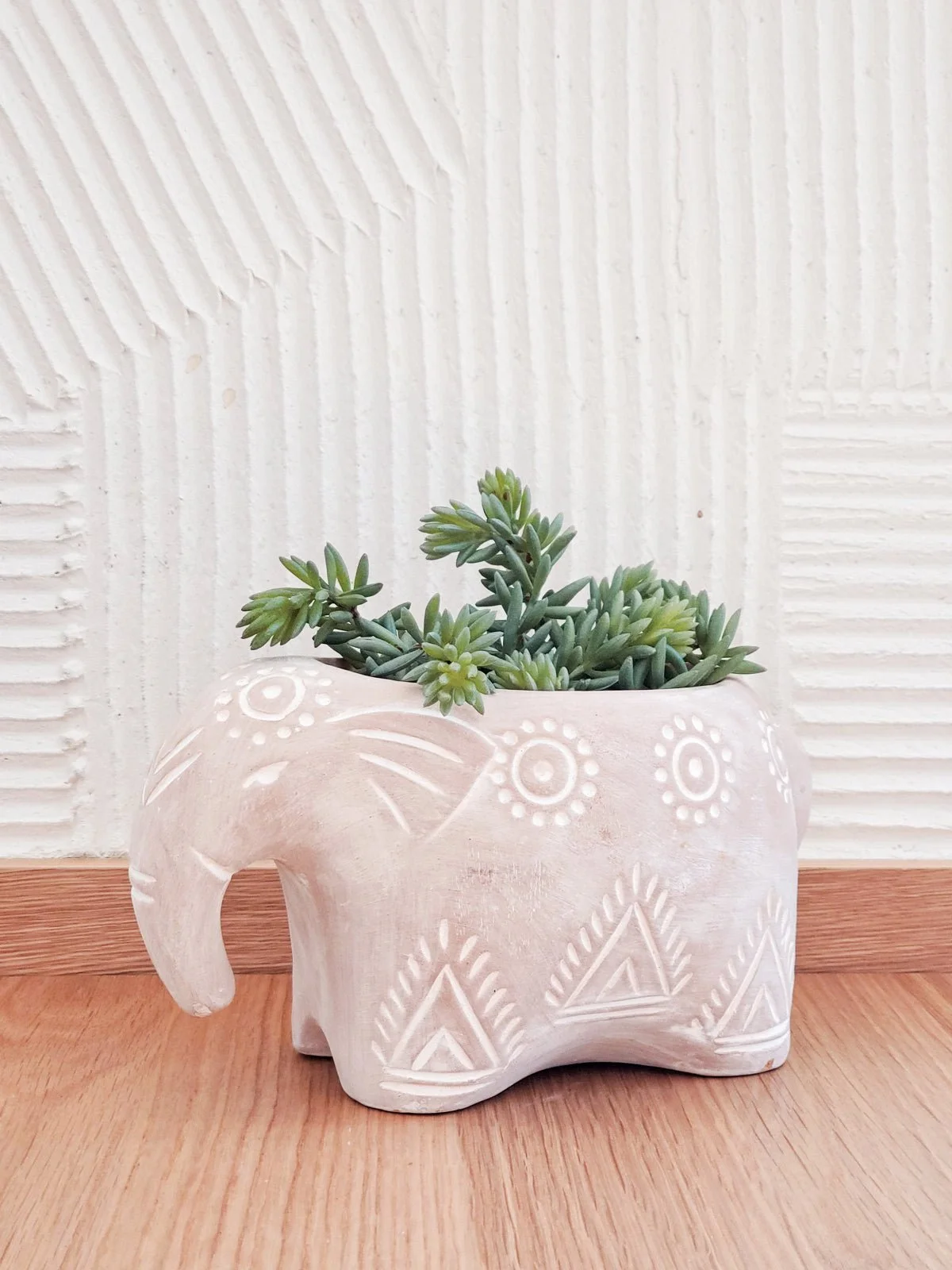 STY00_POT_TERRACOTTAPLANTER-FOLKELEPHANT.jpg