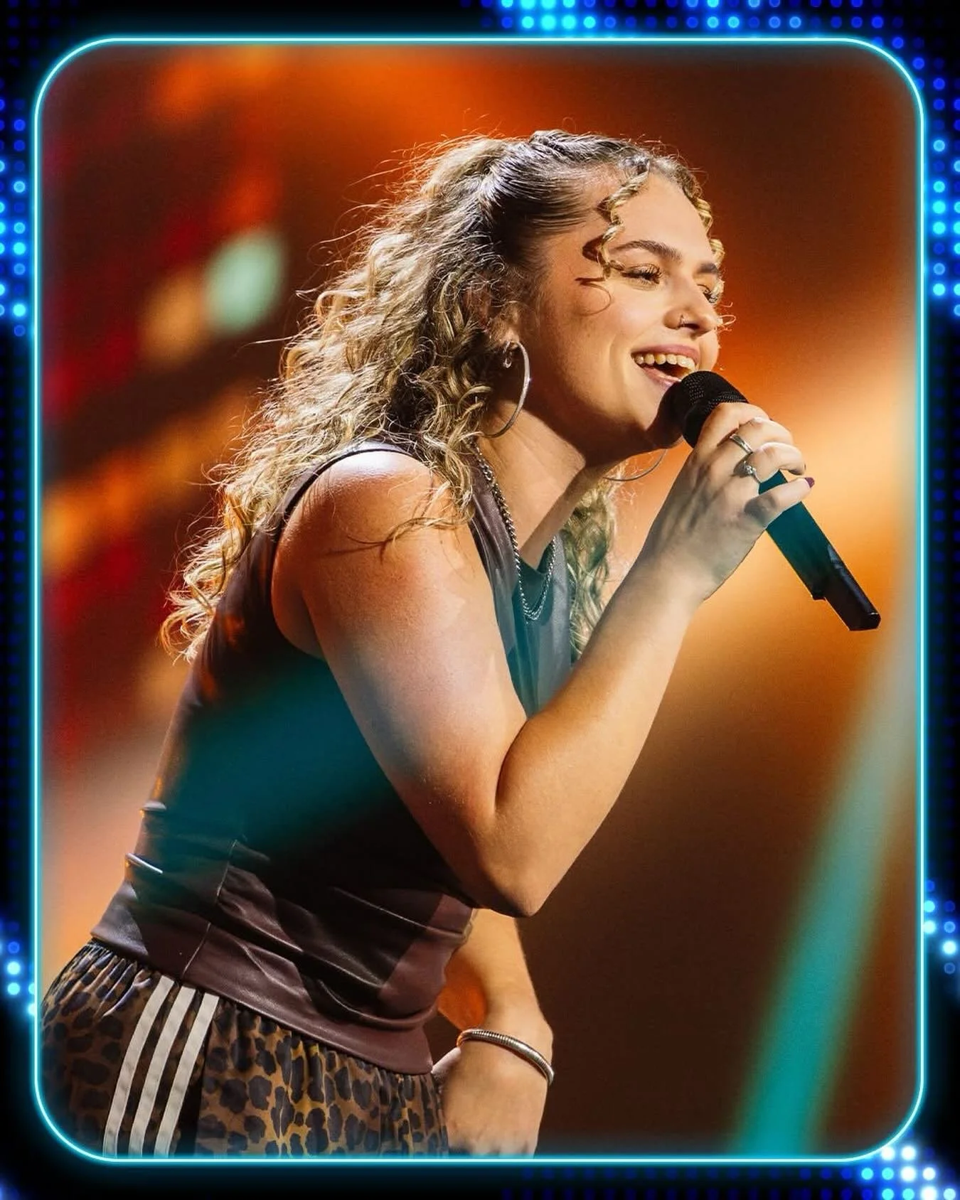 Volgende week vrijdag 17 april om 20:00 ben ik weer te zien bij @thevoice.rtl ❤️ op RTL 4
Gaan jullie kijken??!!

#thevoiceofholland #thevoice #tvoh #teamwillie