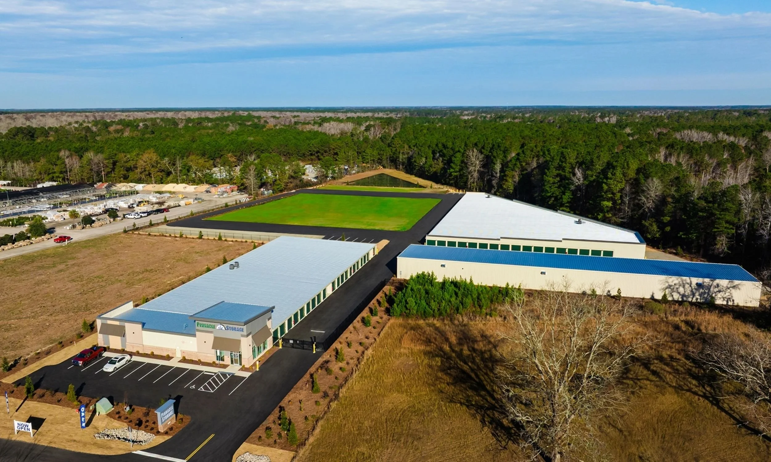 lat34-architecture-pinnacle-self-storage-campus-aerial-view.jpg