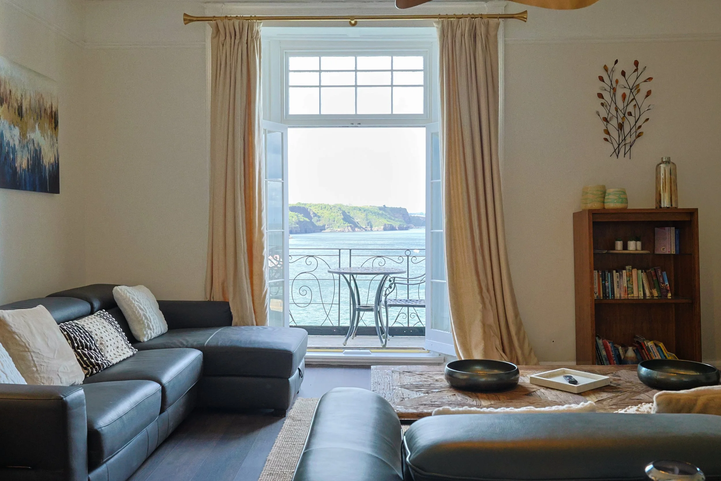 Dewi Emrys Apartment