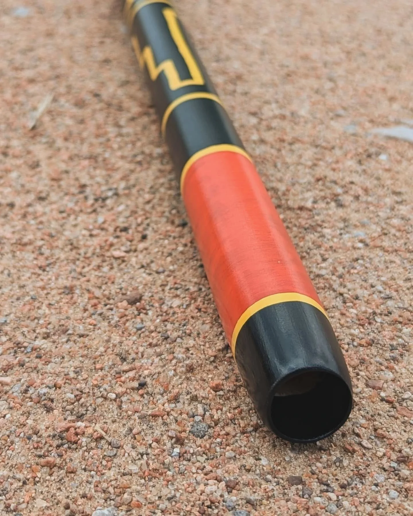 Wooden Rim blown flute painted with acrylic paint and made from pine.

#rimblownflute #PuebloFlute #Jemezfluteplayer #Jemez #JemezPueblo #Flute #fluteplayer #Nativeflute #NativeAmerican #NativeAmericanFlute #handcarved #woodcarving