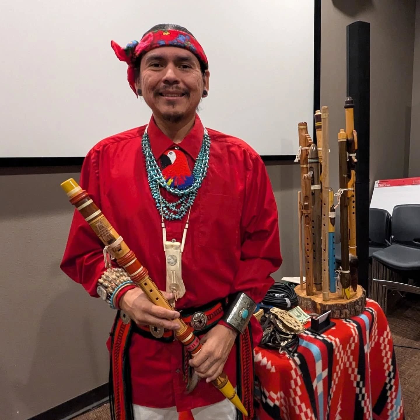 A few images of my performance at Chaco Culture National Historical Park for their annual Astronomy Festival, September 27th 2024, I also paid a visit to Room 33 in Pueblo Bonito and offered a few songs. 
@chaco_culture_nhp 

#Chaco #chacoculturenati