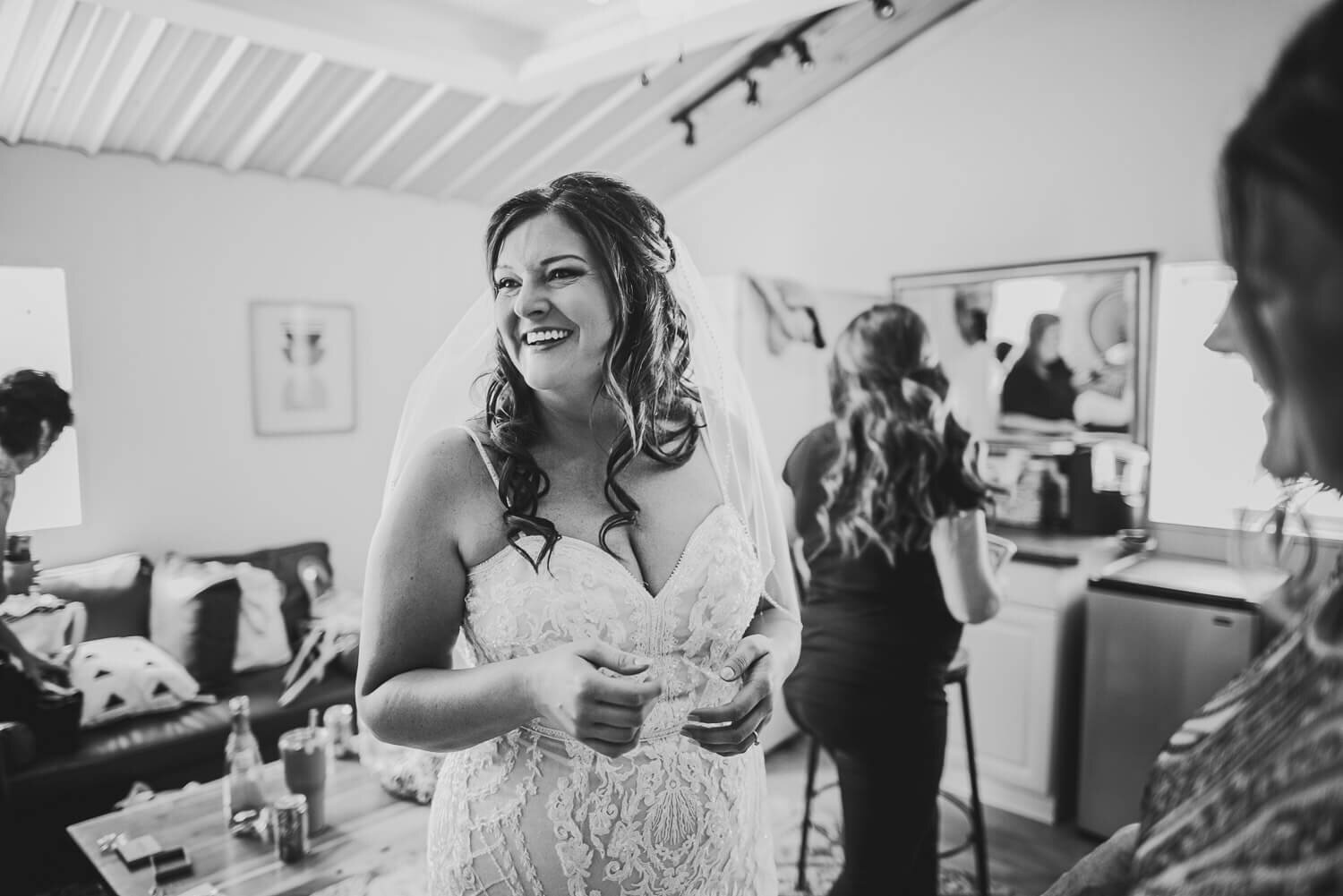 the hangar wedding greenville il brianne loren-4.jpg