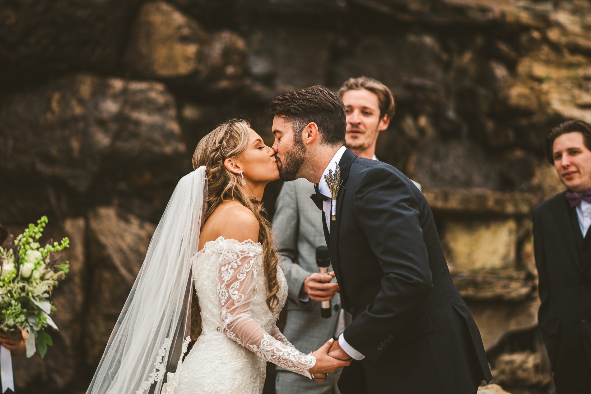 hidden lake winery aviston illinois wedding photography-15.jpg