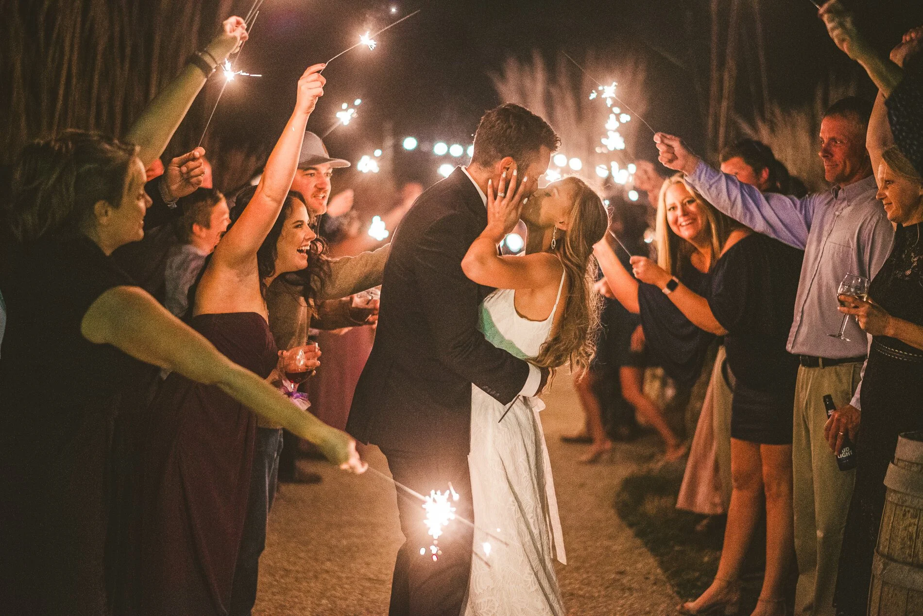 hidden lake winery aviston illinois wedding photography-35.jpg