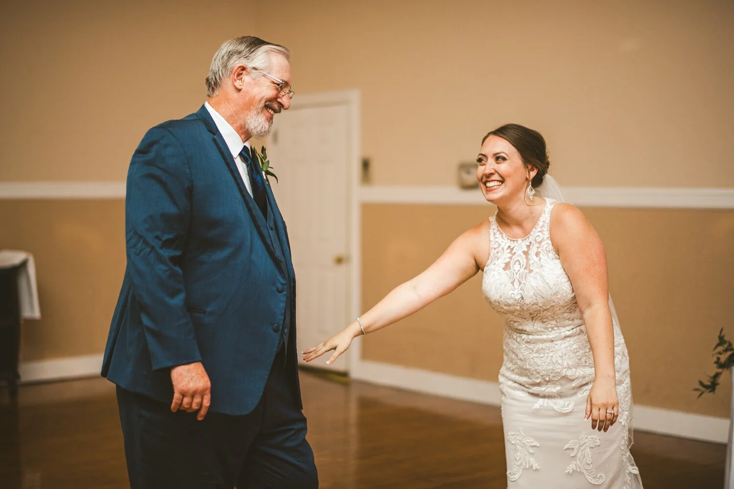 kristen and andrew stl wedding photography-33.jpg