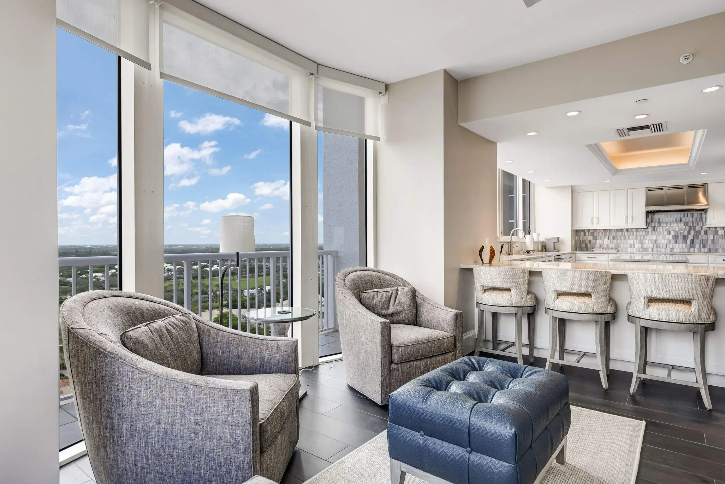 Pelican-Bay-Condo-Renovation-16.webp
