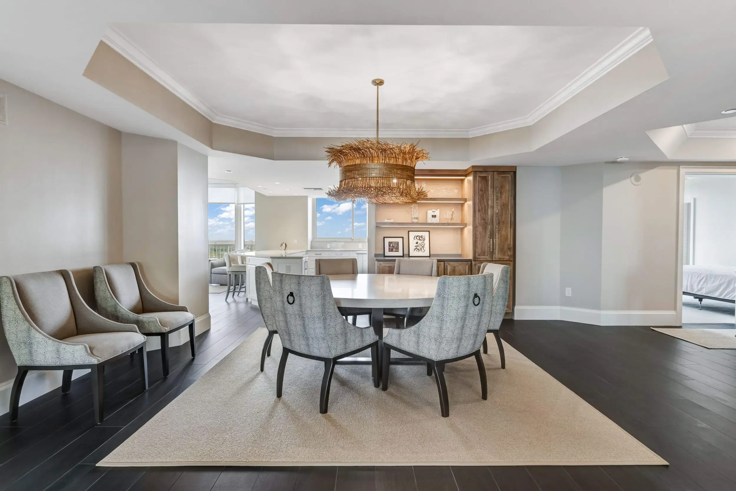 Pelican-Bay-Condo-Renovation-28.webp