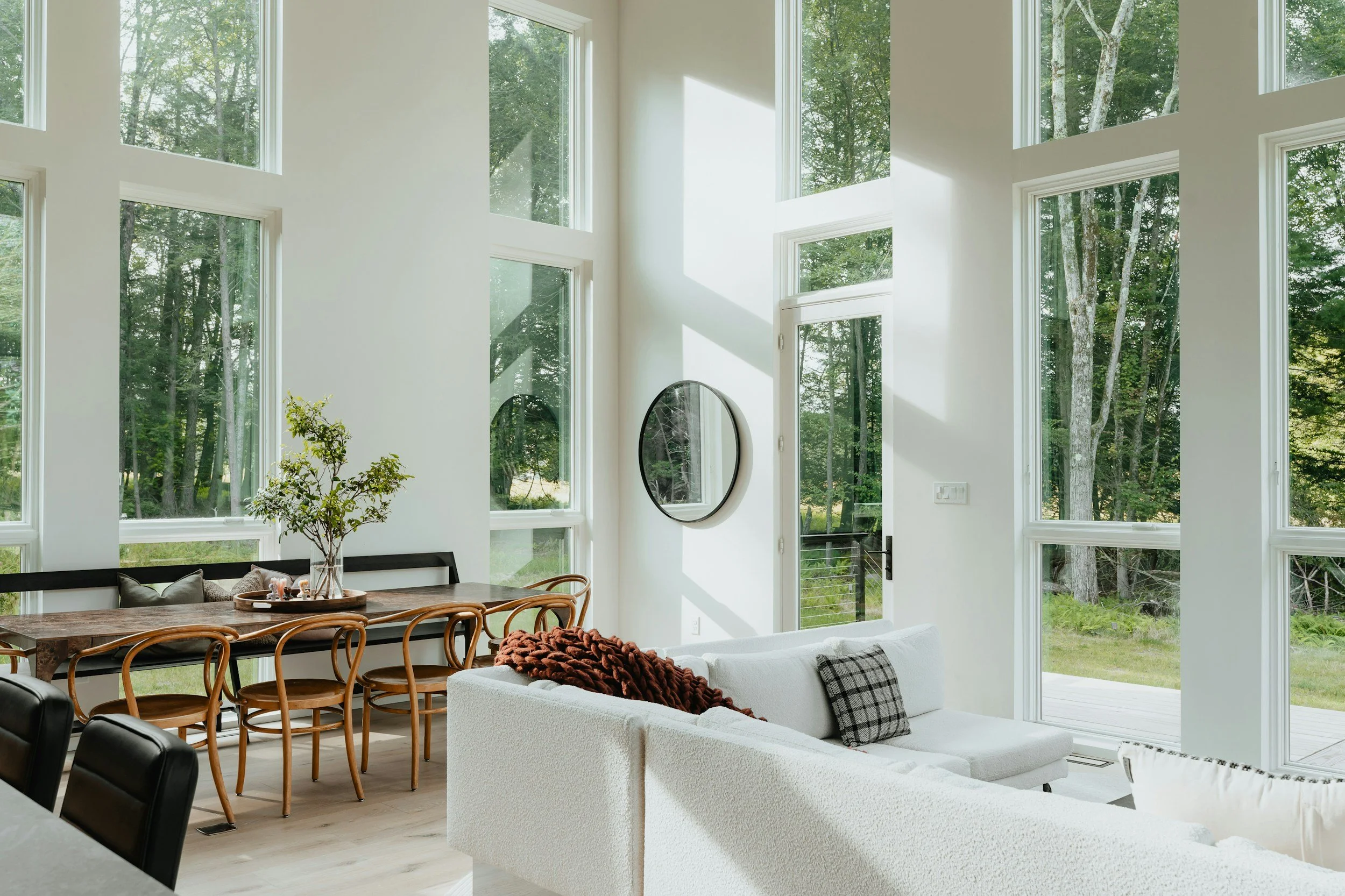 Designing Outdoor Living Spaces That Actually Add Value in Chicago’s High-End Suburbs