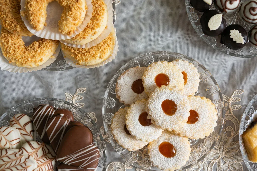 Postpartum Cravings Explained: What Your Body Is Telling You and How to Respond