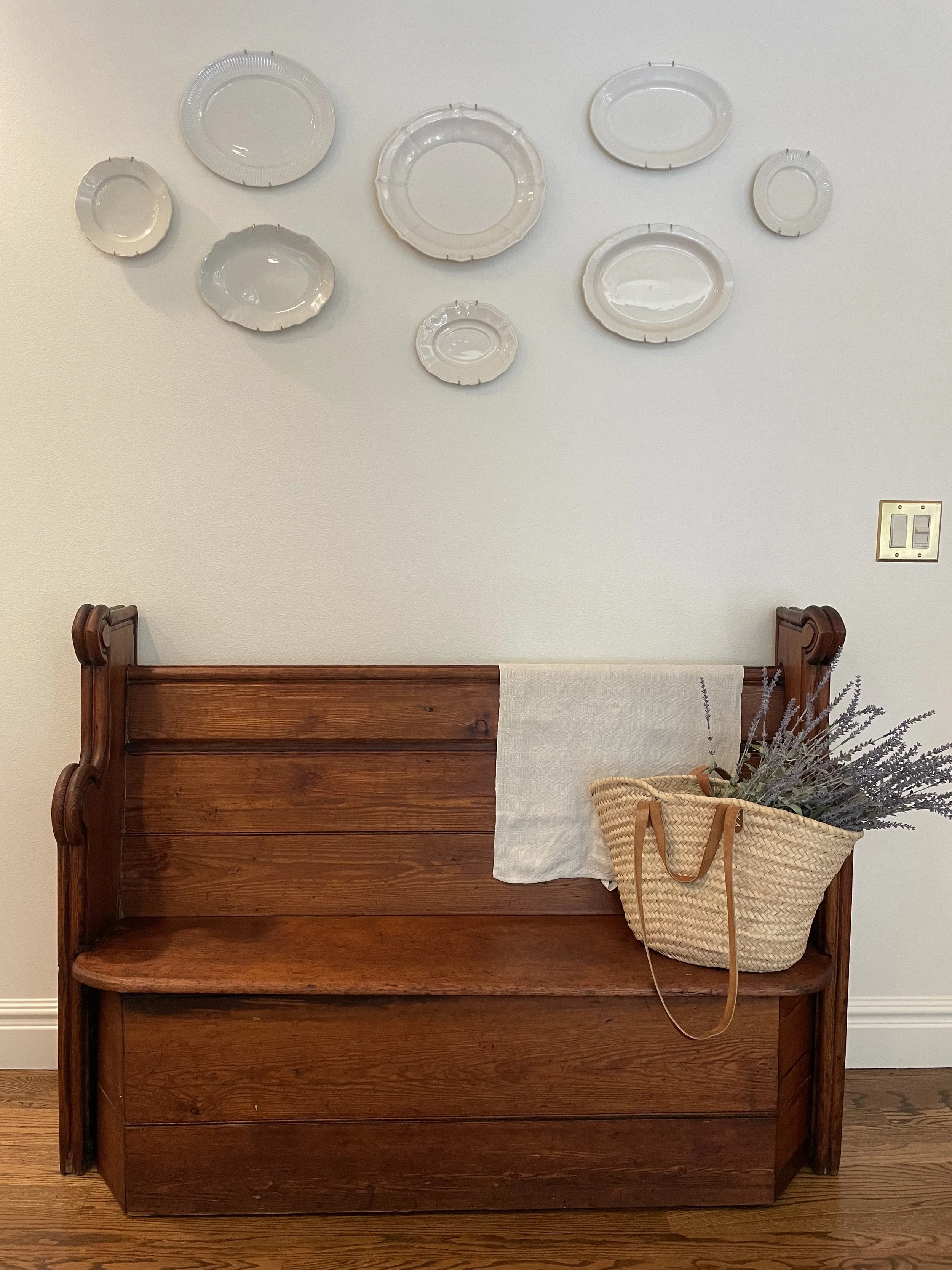 The Classic Plate Wall