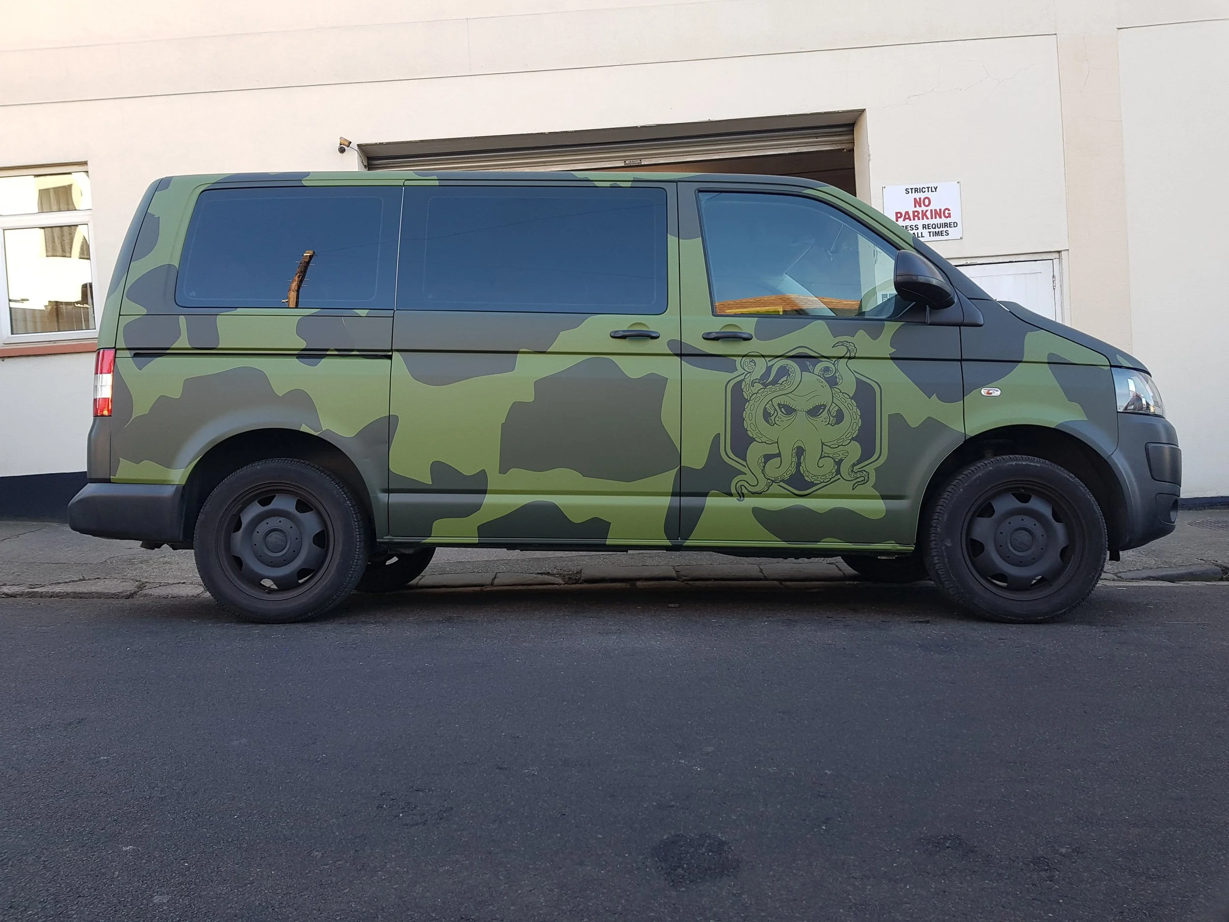T5 Camo van wrap