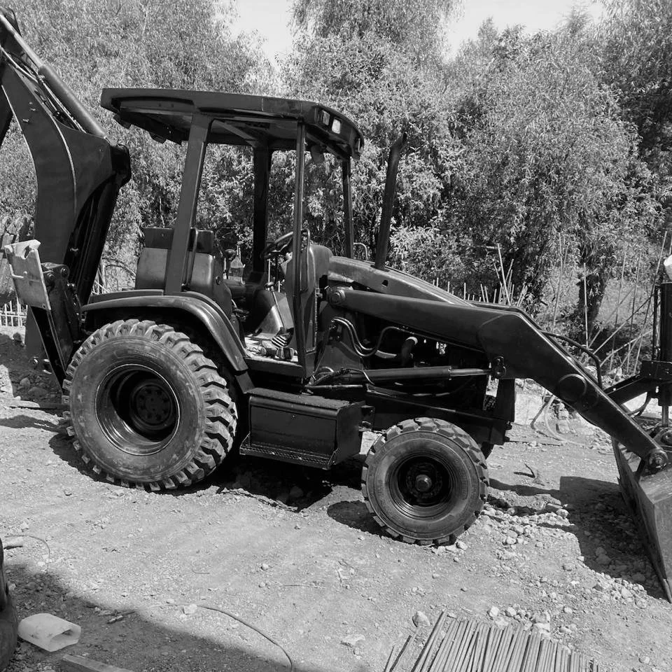 ALQUILER RETROEXCAVADORA