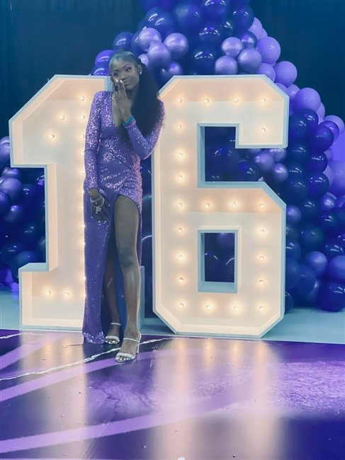 Marquee--2T.jpg
