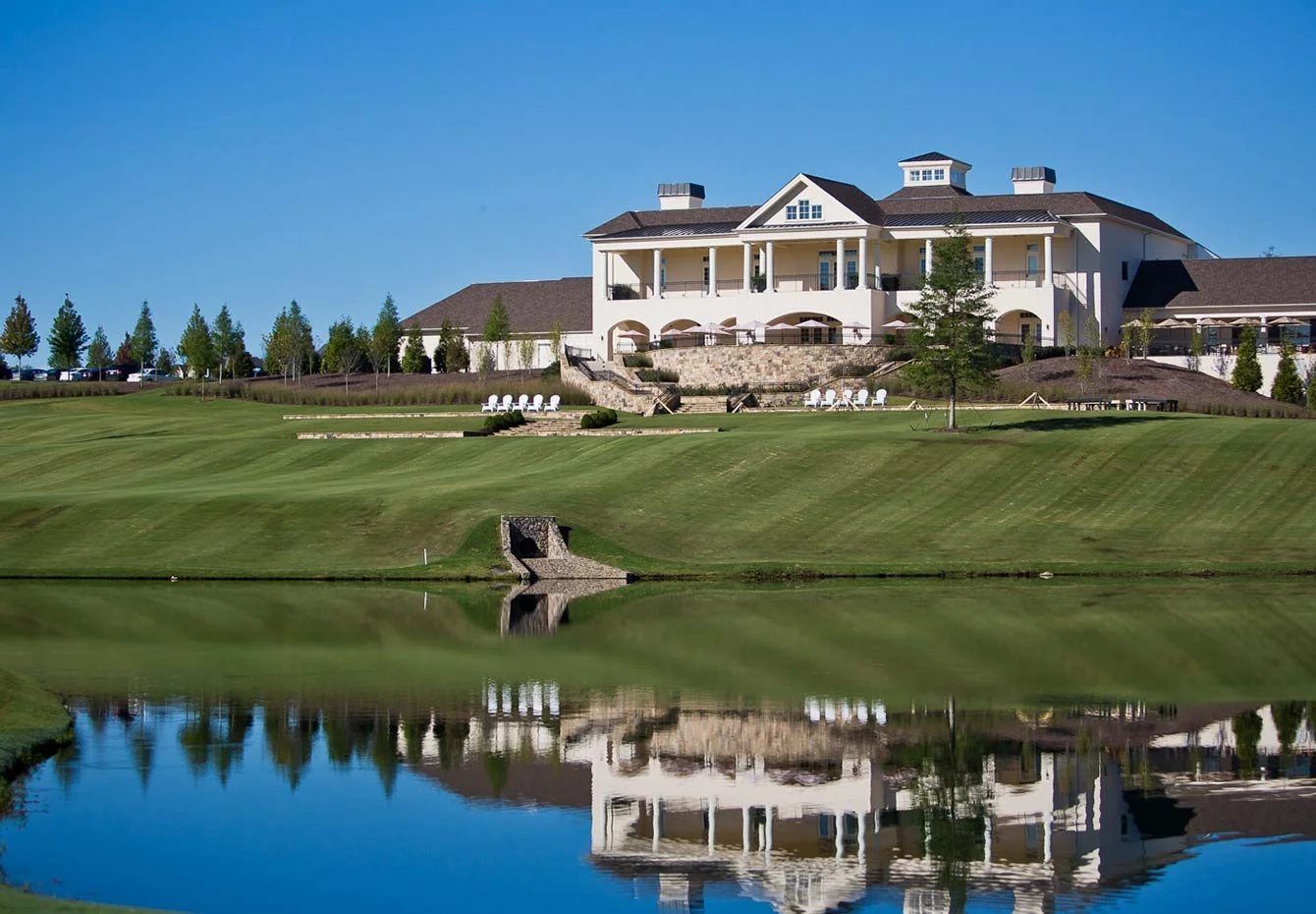 Club and Community Lifestyle: What Seattle Families Discover in Tennessee