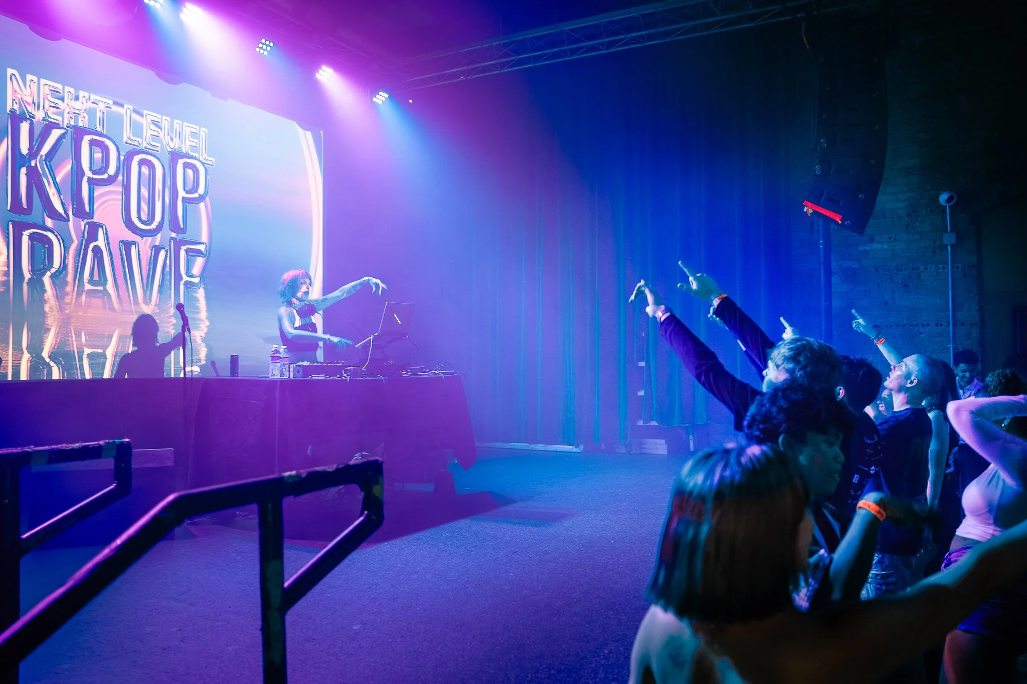 2026-09-05 Next Level KPop Rave-Fine Line-Darin Kamnetz-11-08929.jpg