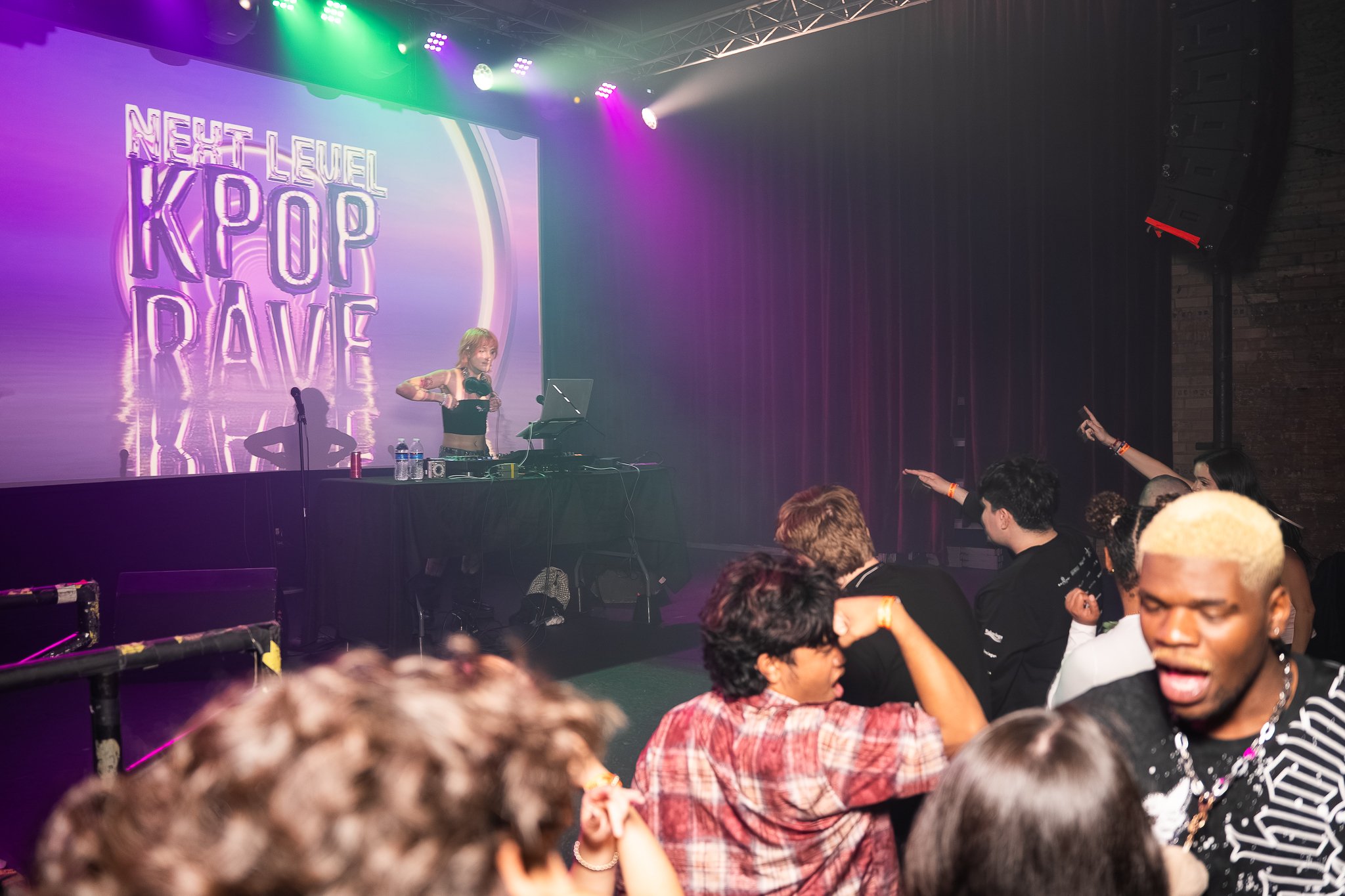 2026-09-05 Next Level KPop Rave-Fine Line-Darin Kamnetz-84-08935.jpg