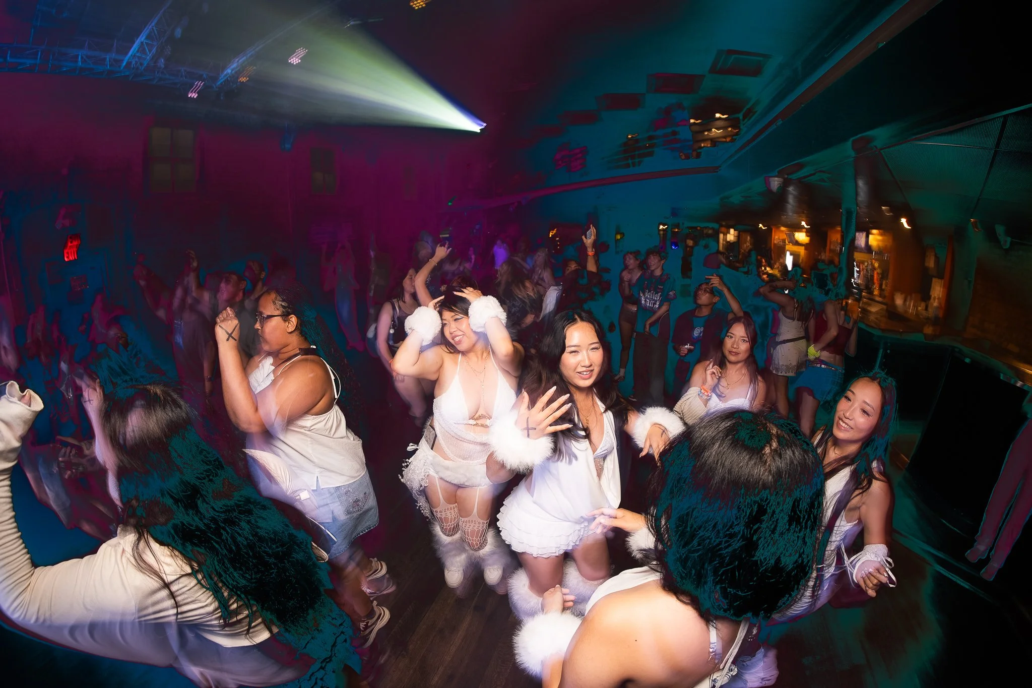 2026-09-05 Next Level KPop Rave-Fine Line-Darin Kamnetz-65-08606.jpg