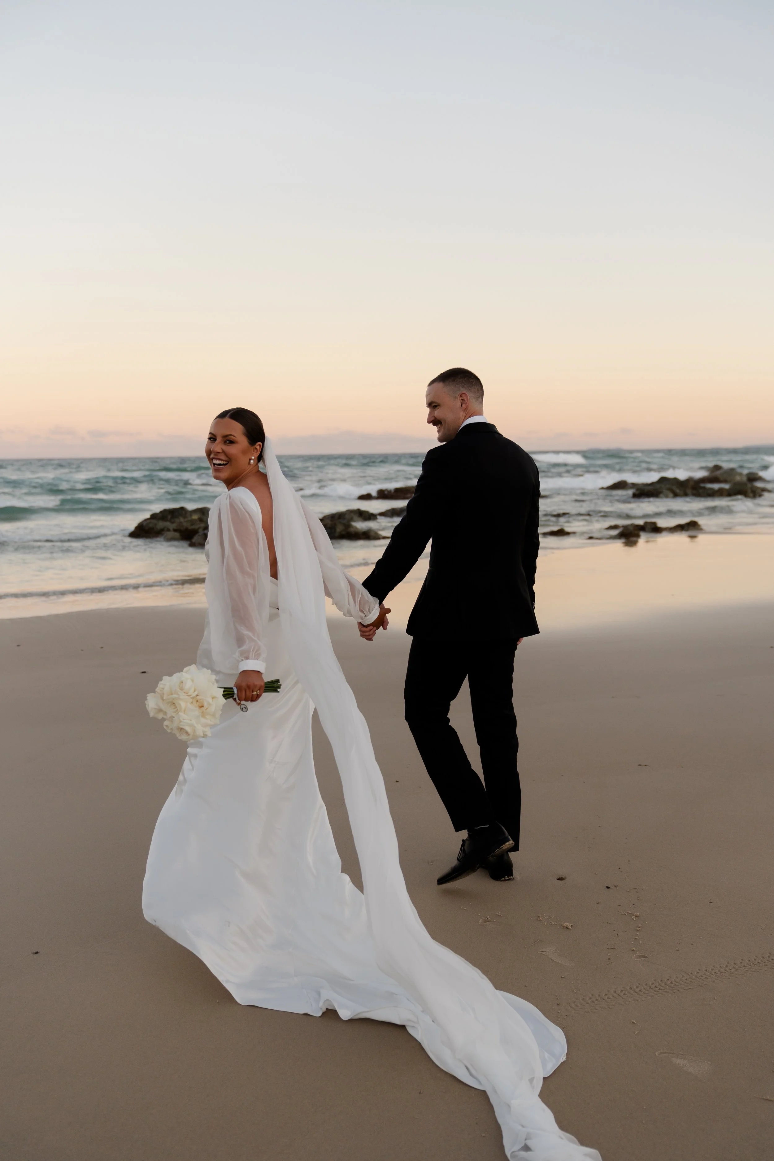 041 Tropical Romance.jpg