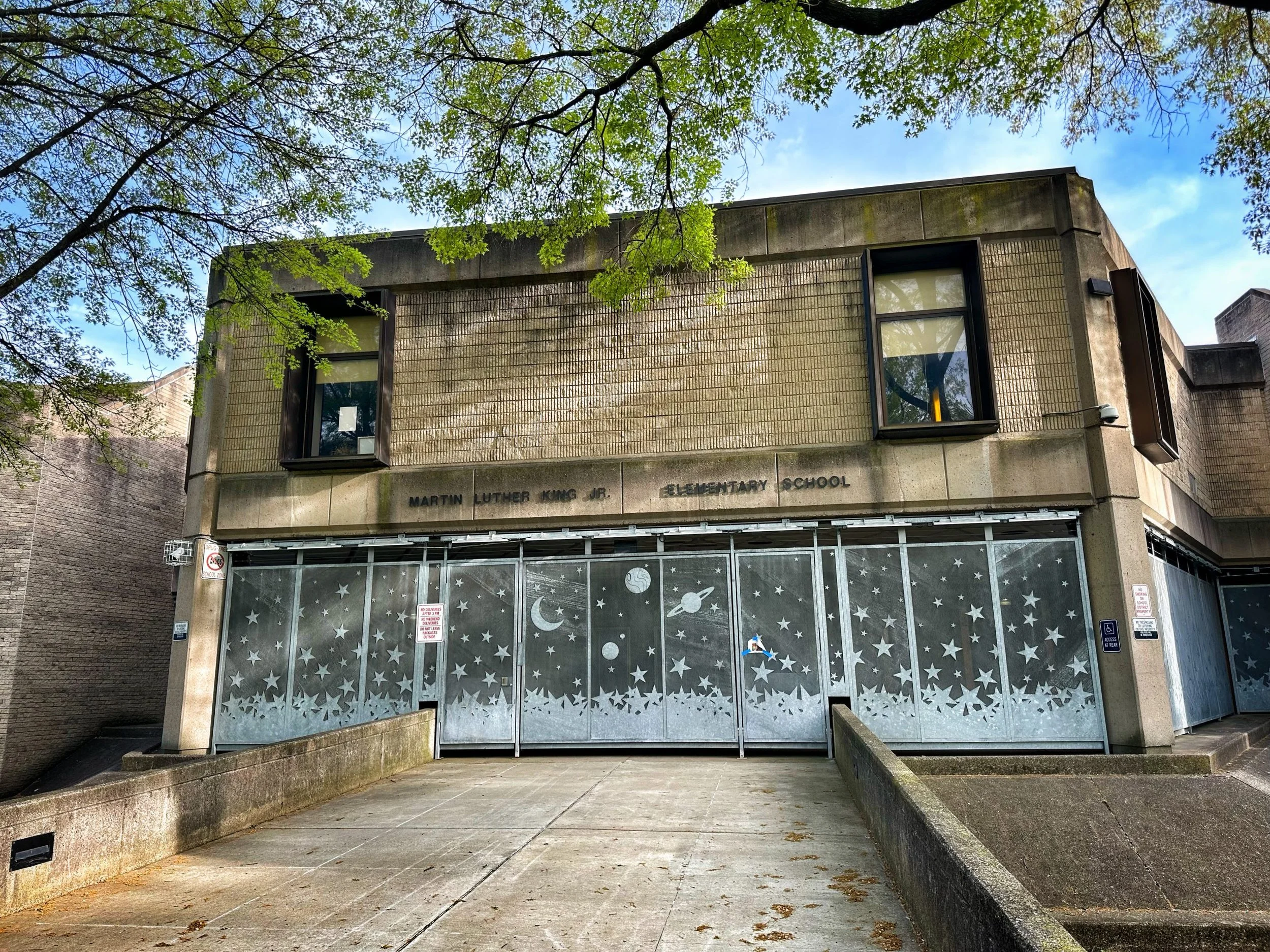 ADVOCATES SOUND THE ALARM ON PITTSBURGH PUBLIC SCHOOLS' SLOW RECOVERY FROM COVID-19