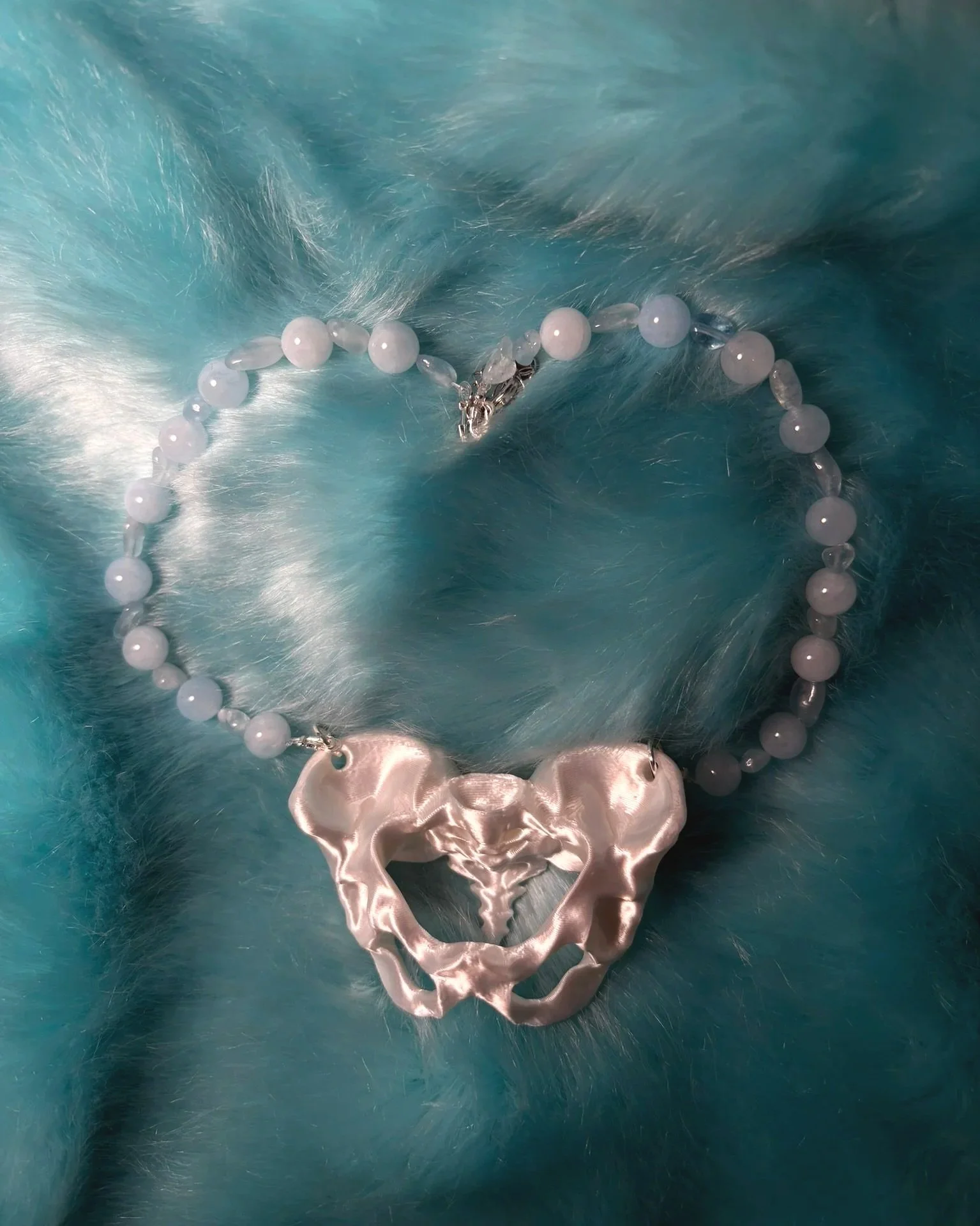 Velvet Pelvis Aquamarine Necklace | 2nd Tear × Pubis Project