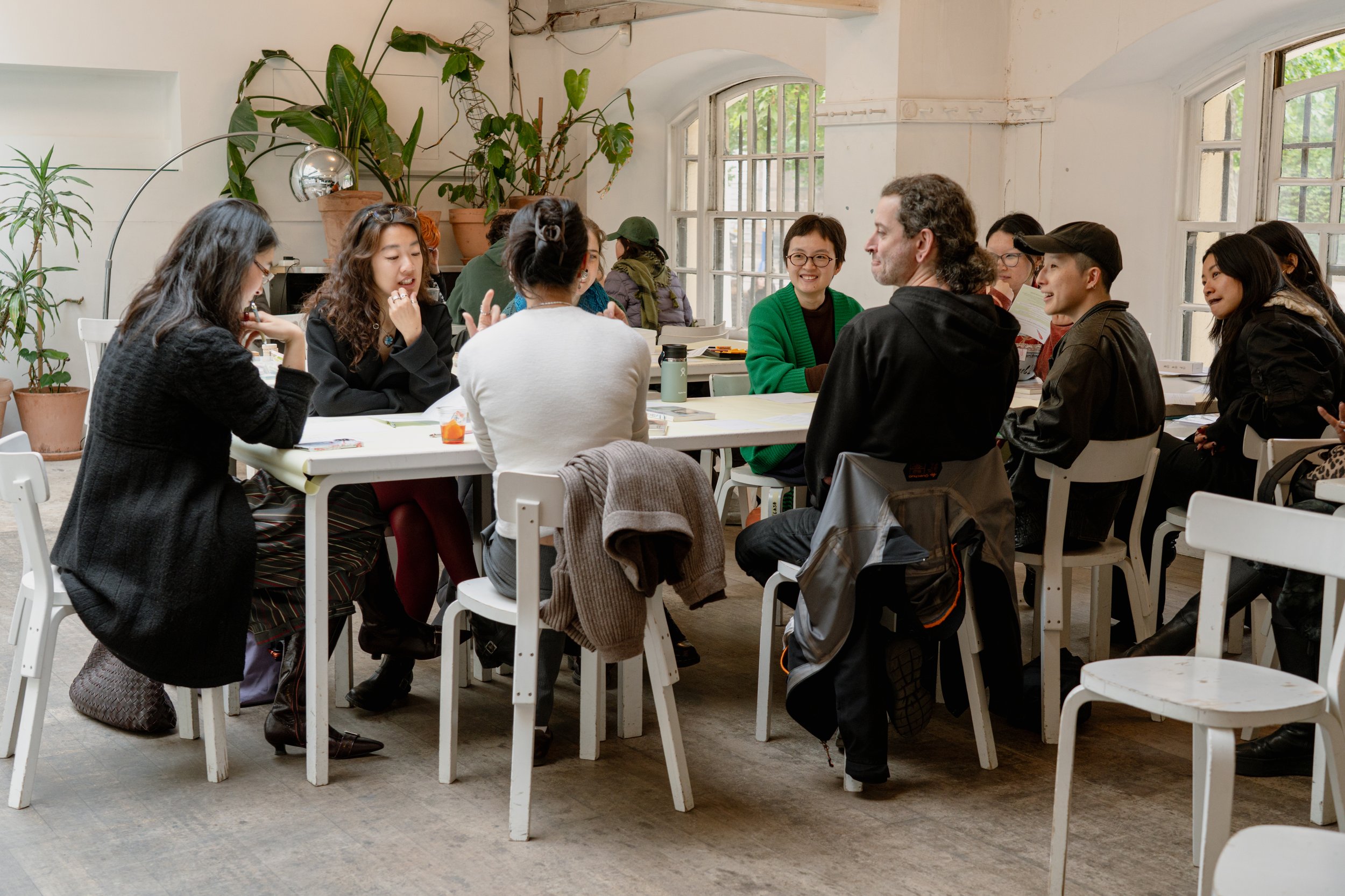 Books in the Diasporic: Imaginary Habitats and Away ༄