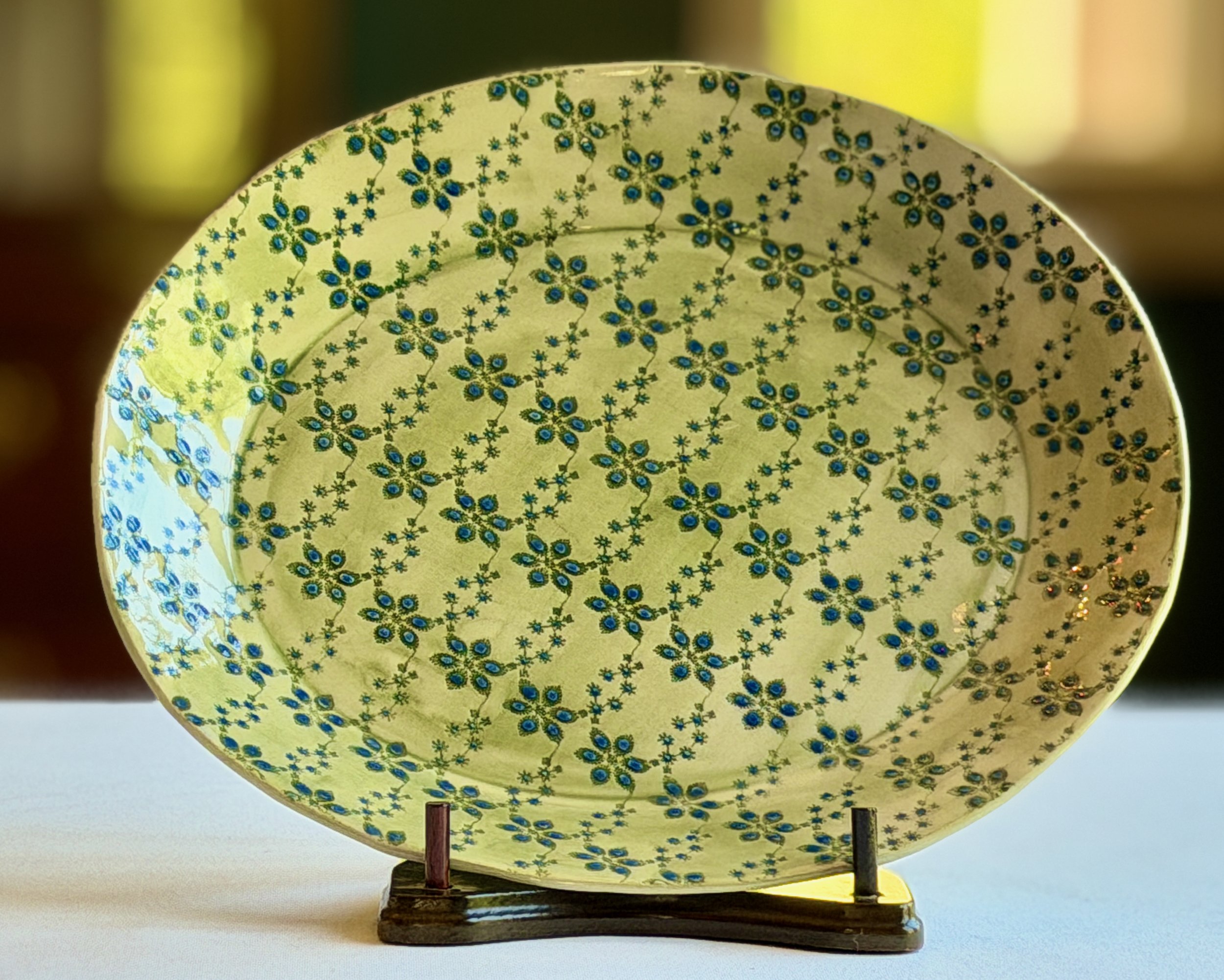 Large Oval Setving Bowl.jpeg