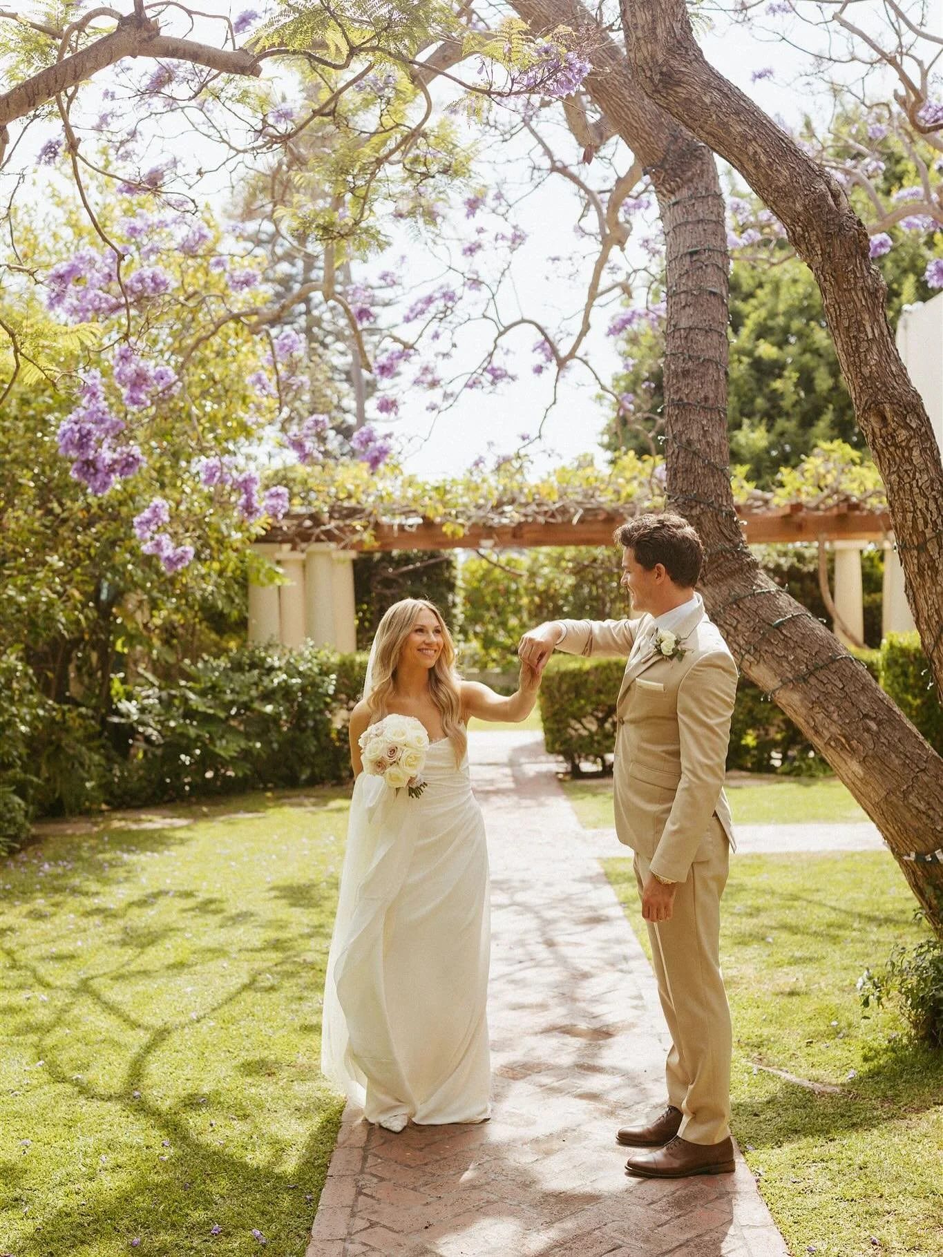 Some of my favorites from Emma and Zach&rsquo;s big day!

Venue: @lajollawomansclub
Planning: @sweetblossomweddings 
Catering: @theabbeycatering 
Photo: @nicoledeandaphoto 
Video: @timecodemediasd 
Floral: @emeraldandivyflorals 
Rentals: @adorefolklo