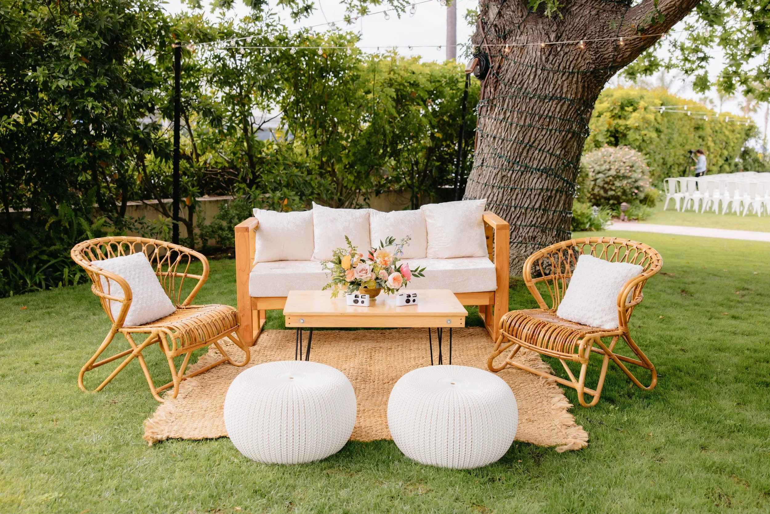LaJollaWomansClub_Lounge_Front Lawn.webp