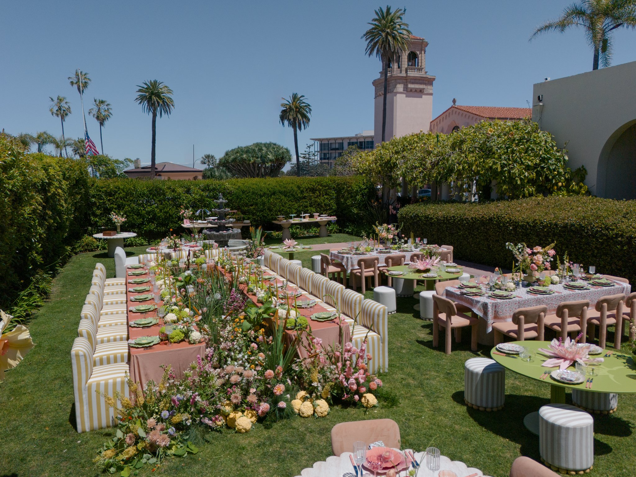 LaJollaWomansClub_GardenParty_FrontLawn.jpg