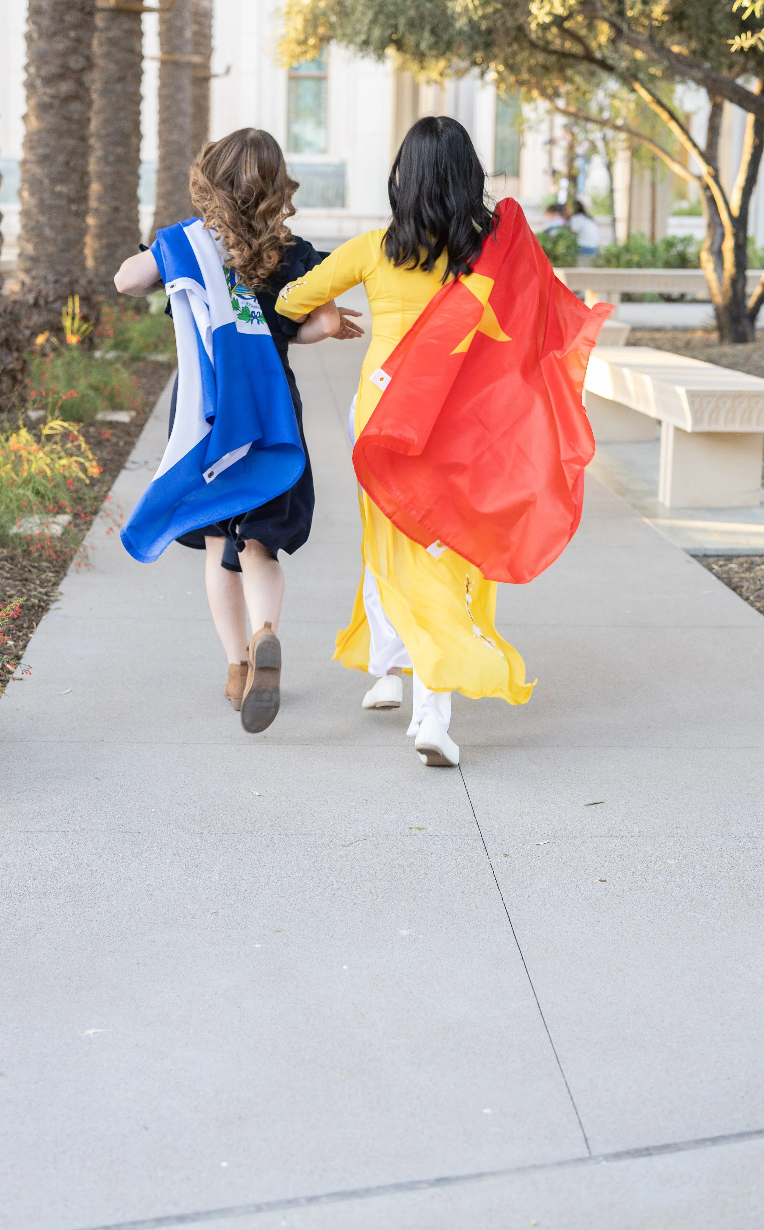 Sister Missionaries-100.jpg
