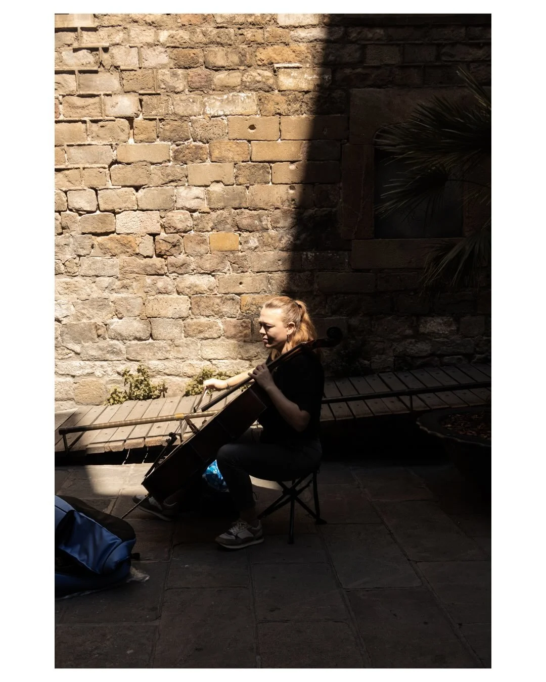 Lost in the shadows and side streets of Barcelona&rsquo;s Gothic Quarter.

From street musicians to hidden alleys and fleeting moments, this was my favourite part of wandering the city.

Which image would you have stopped for?

#streetphotographycomm