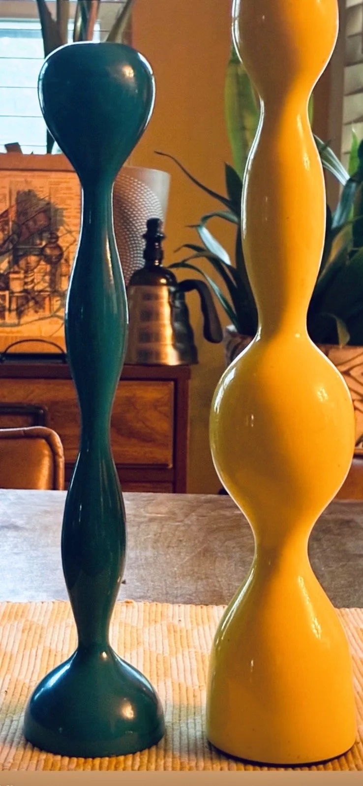 Three glass spheres on a tabletop