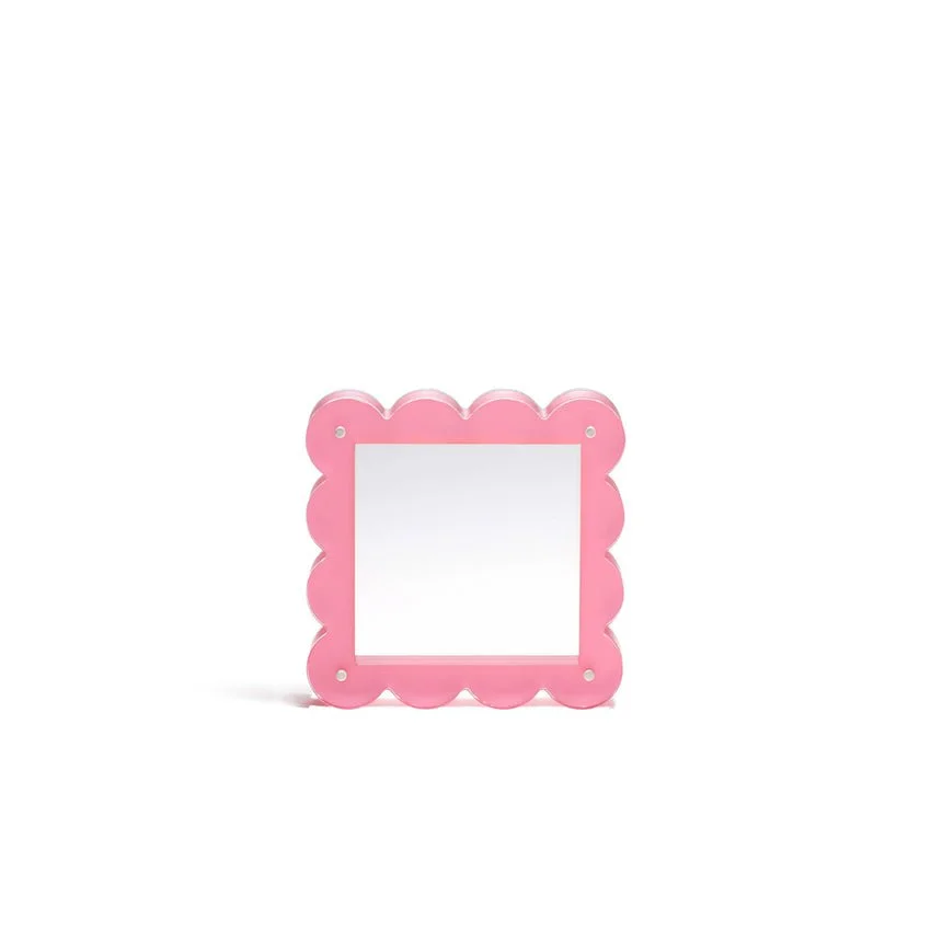 Penny-Linn-4-x-4-Scallop-Acrylic-Frame-Square-Red-1.jpg