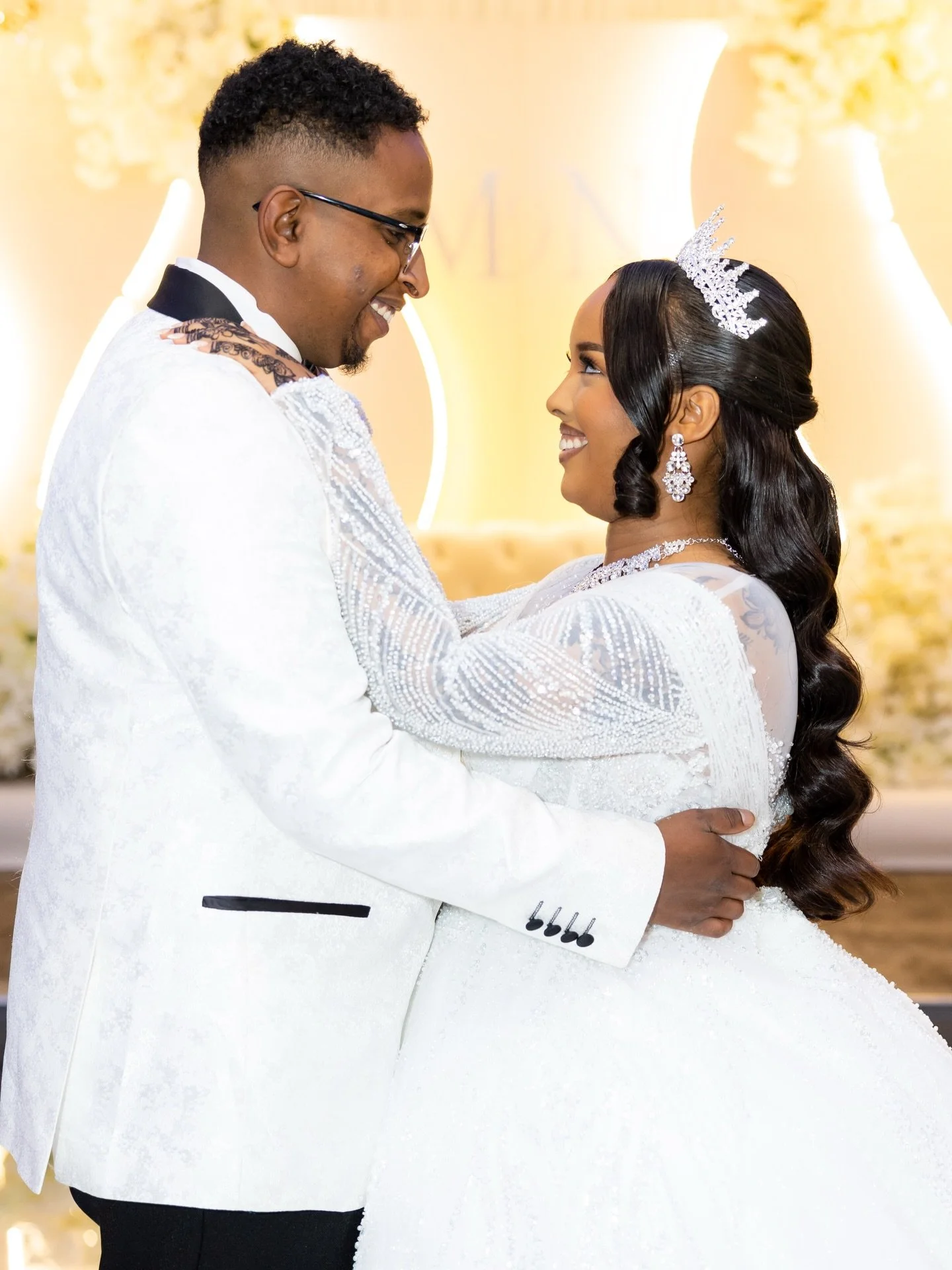 I&rsquo;ve photographed many weddings, but the way they looked at each other here&hellip; that&rsquo;s the kind of moment you can&rsquo;t pose. You just have to be ready to catch it.