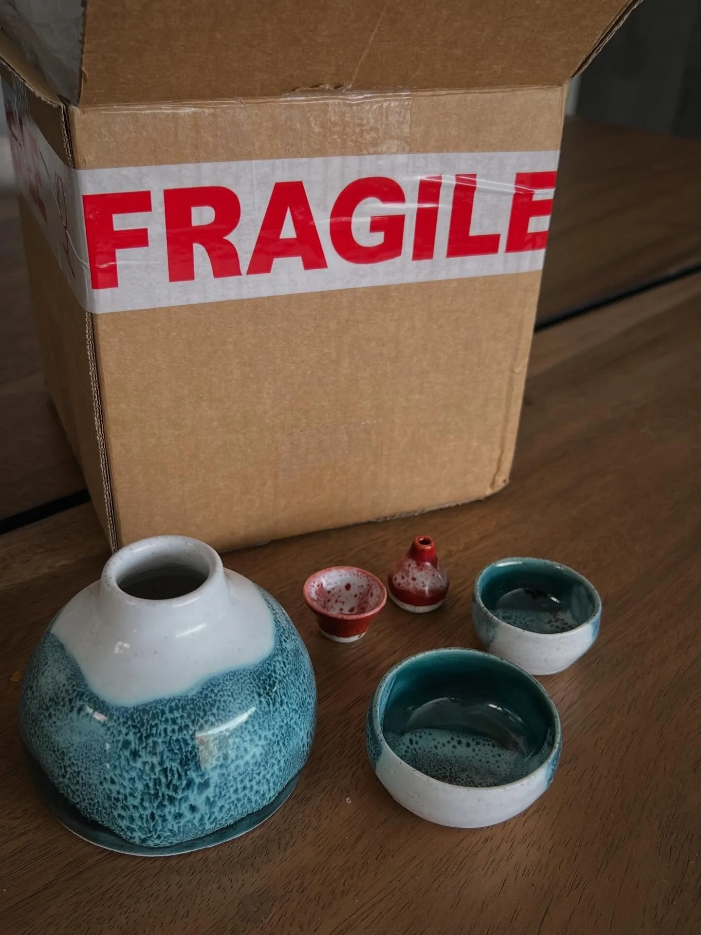 📦 A little selection of JacPots about to be carefully packaged and heading to their new home today! 👋🏼 🧡 #jacpots #handmadeceramics #australianceramics #ceramicsofinstagram #shopsmall