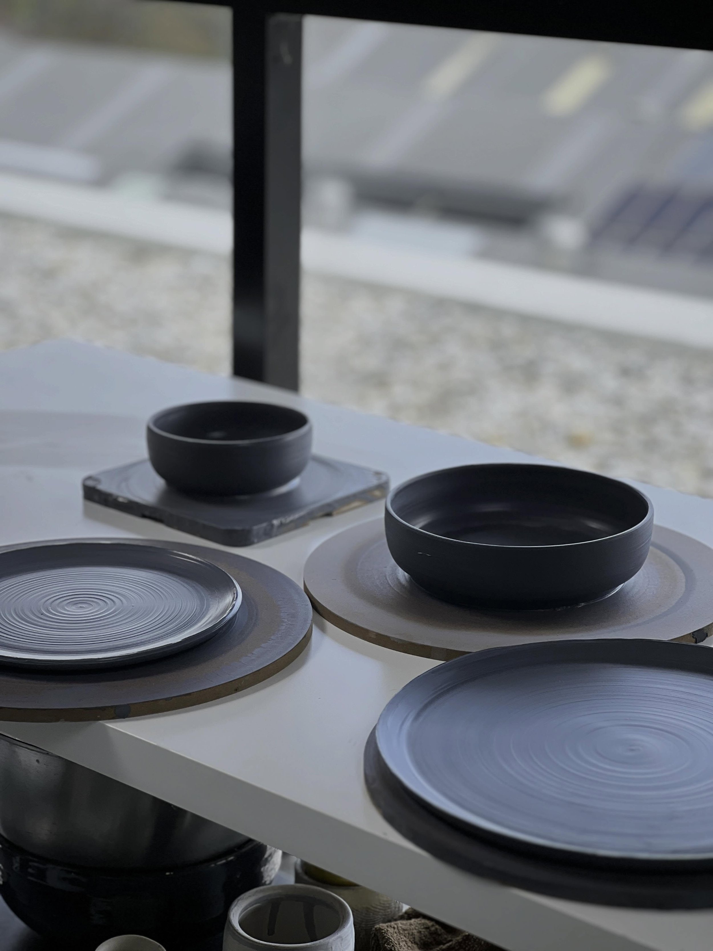 For home 🖤 I&rsquo;ve been wanting to create a wheel thrown dinner set for myself for years, and it&rsquo;s finally happening! First trial setting complete &hellip; only 7 more sets to go!! 🤣 #ceramicdinnerware #wheelthrown #handmadeplates #handmad