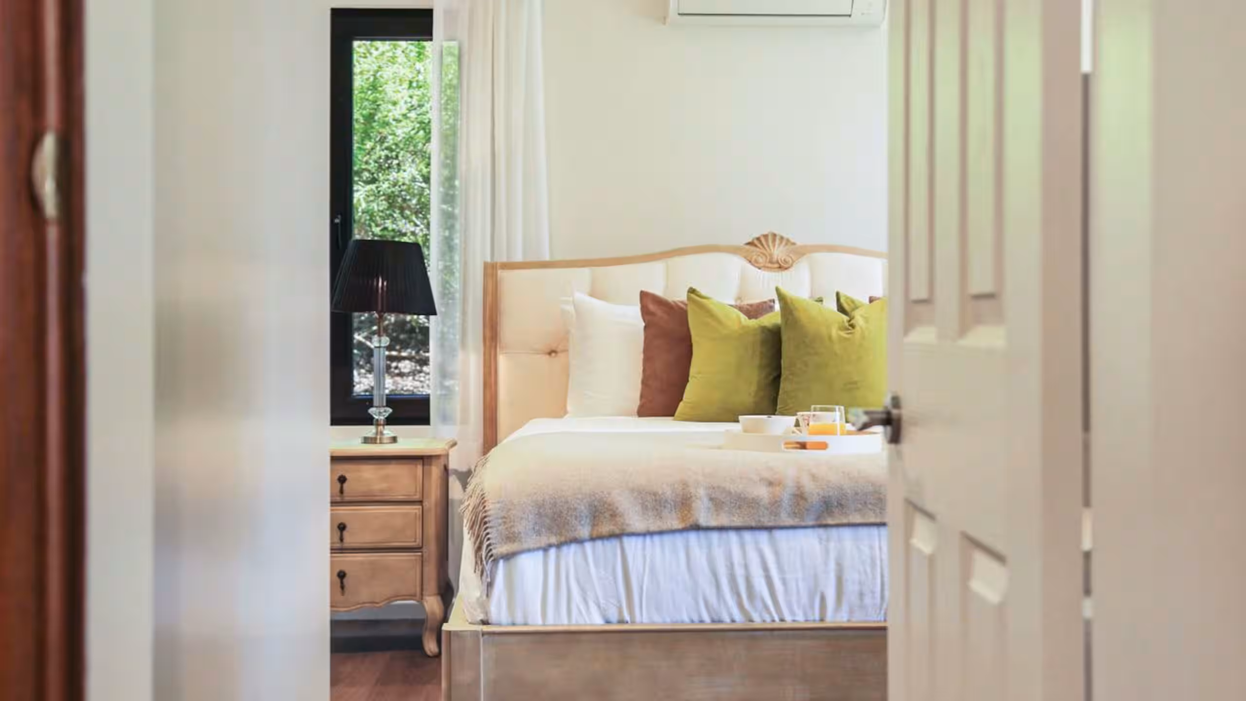 Bedroom 1a.png