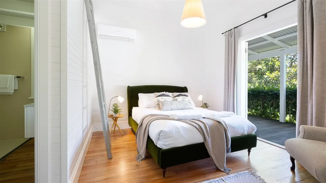 Bedroom 4 - queen and ensuite.webp