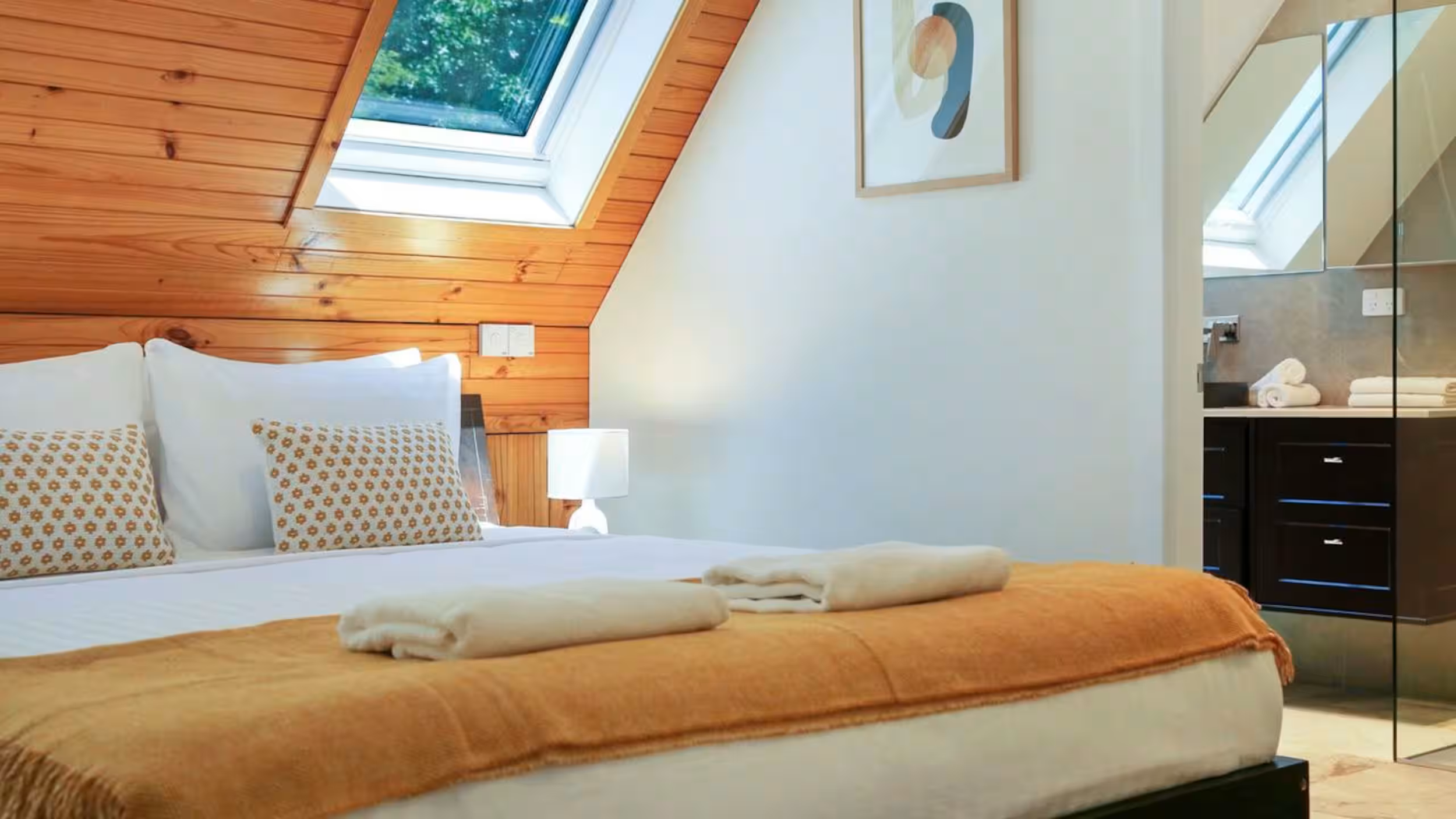 Bedroom 2a.png