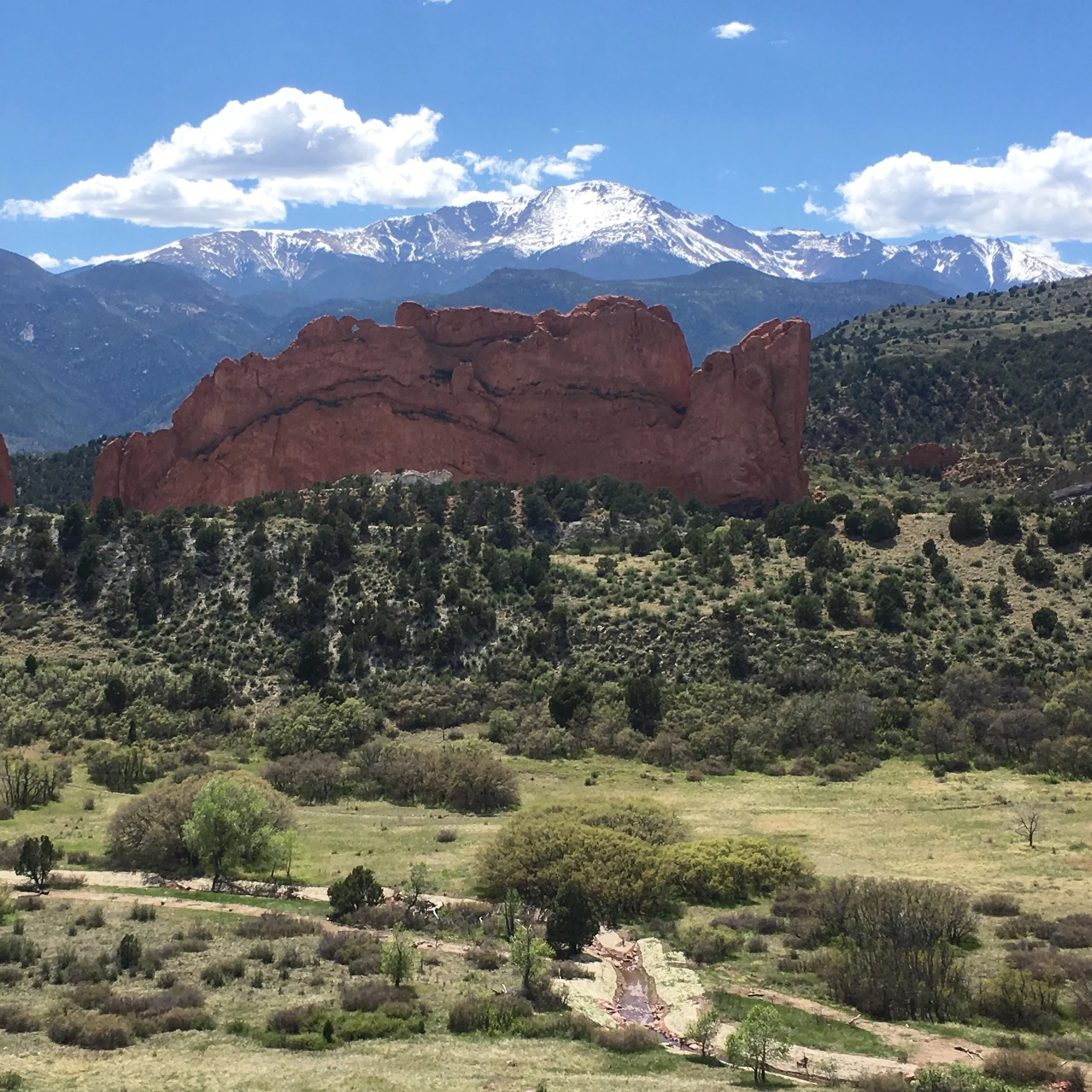 A landscape view of the Rocky Mountains outside Colorado Springs, where Lisa Summers holds group and individual coaching retreats