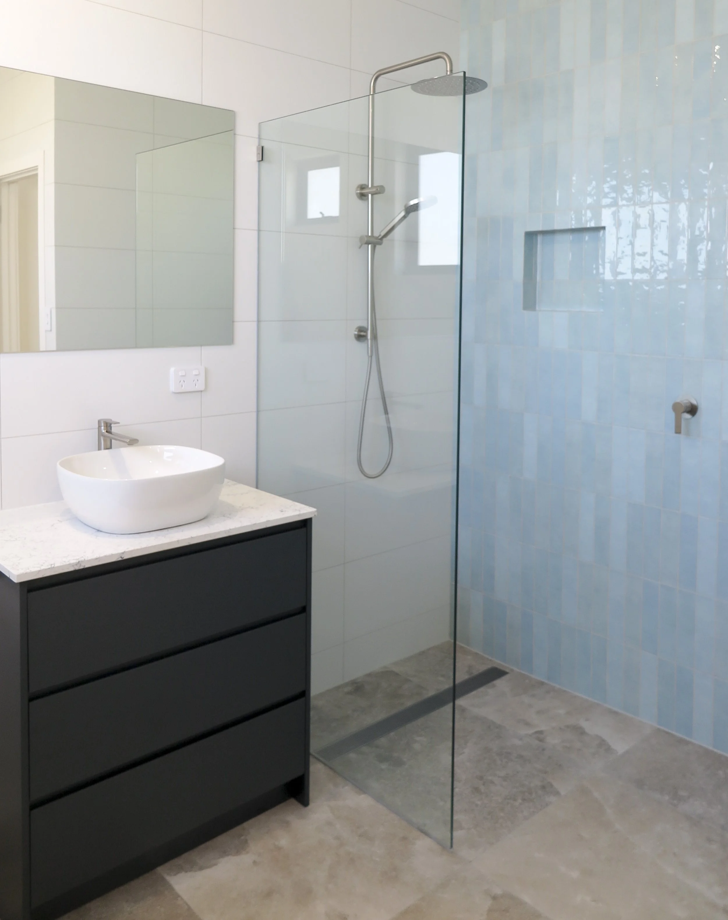 MainBathroomShower.JPG