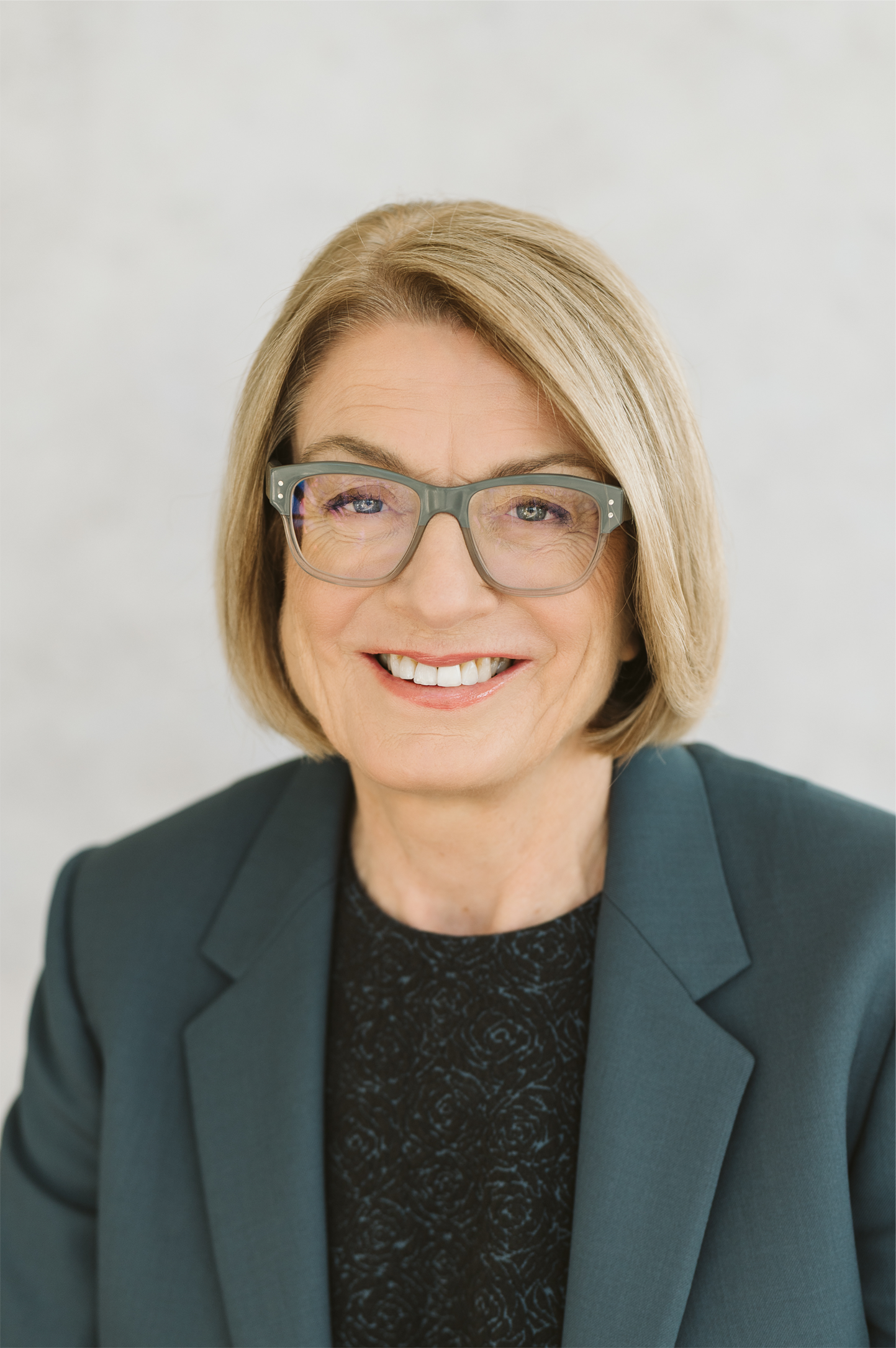 Headshot of Advisor, Jan Tonkin.
