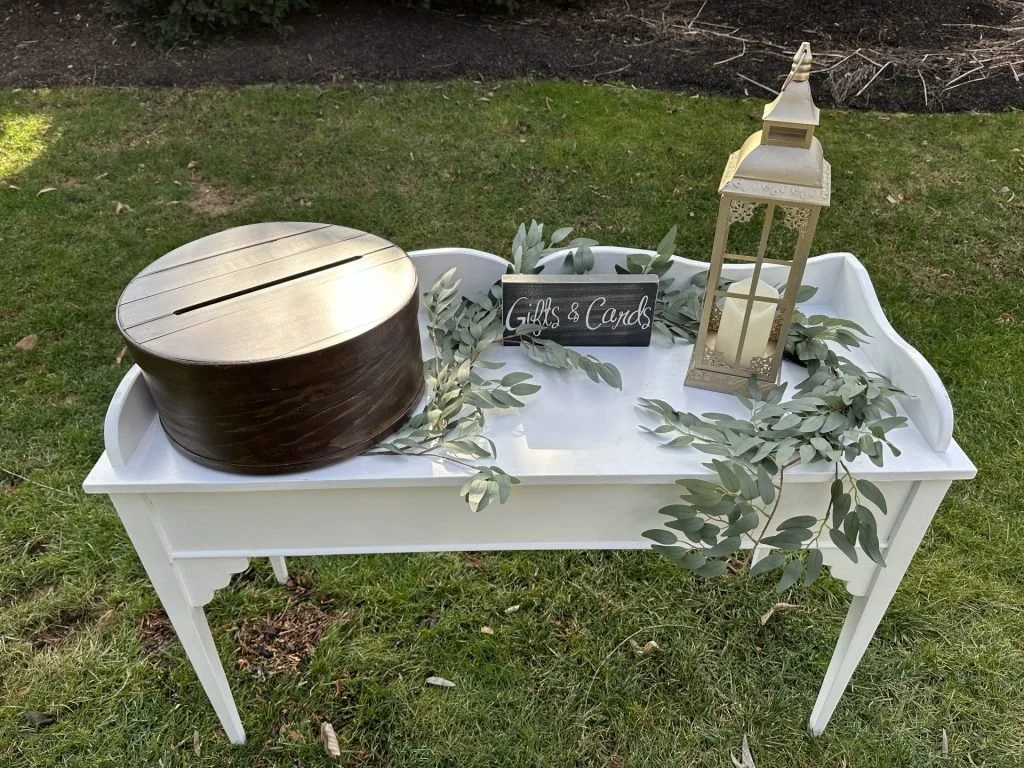 Round Wooden Card Box – Stained