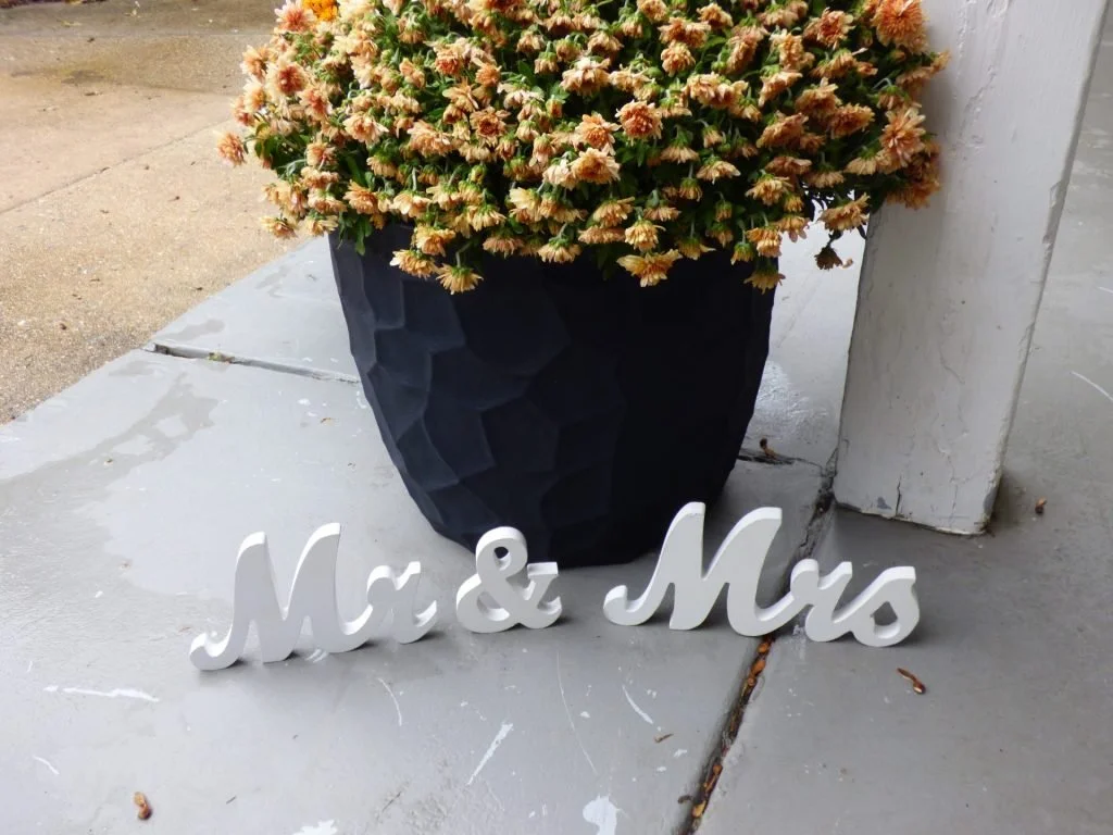 White Wooden “Mr and Mrs” Table Top Sign