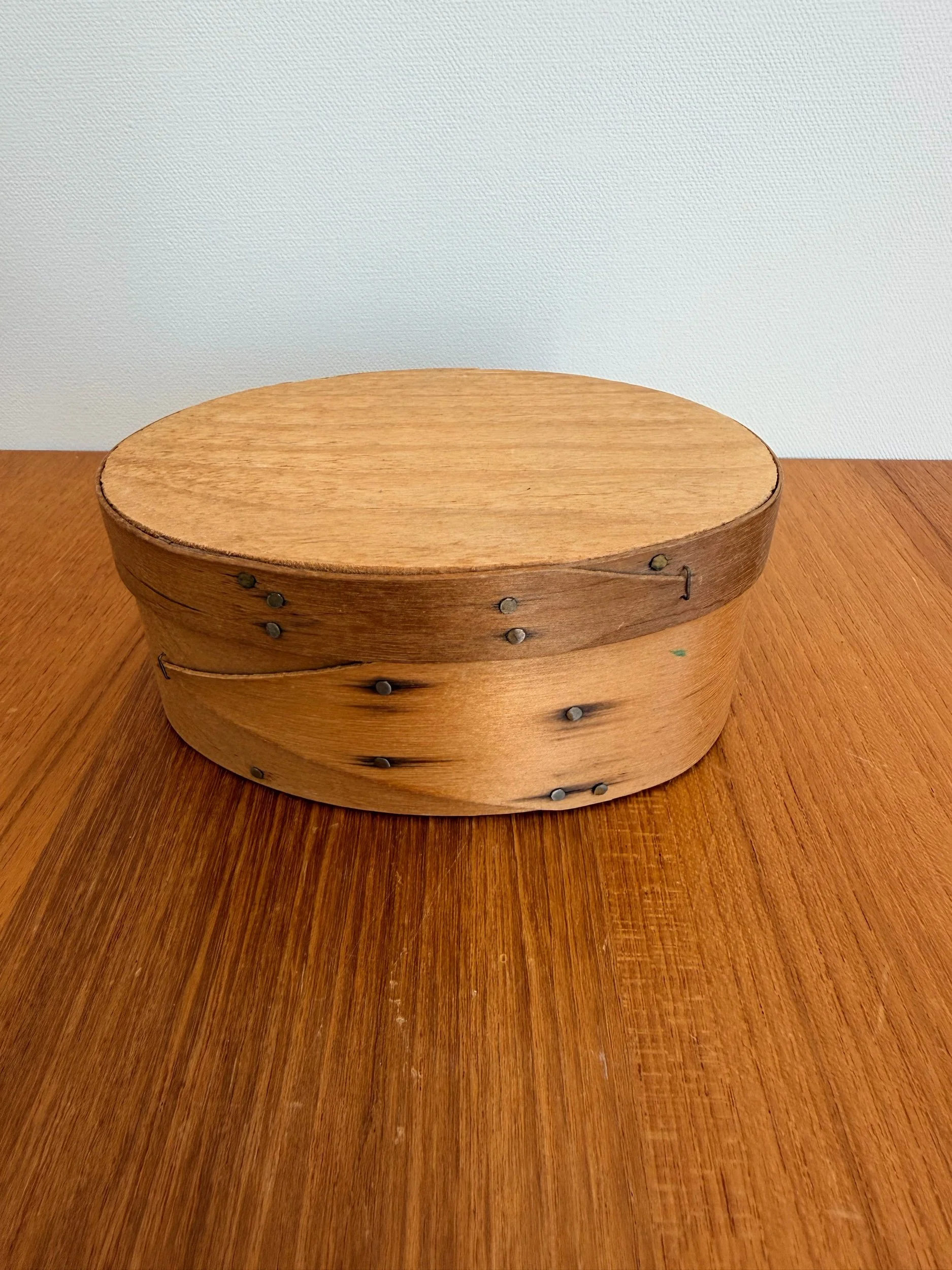 small shaker bentwood lidded box